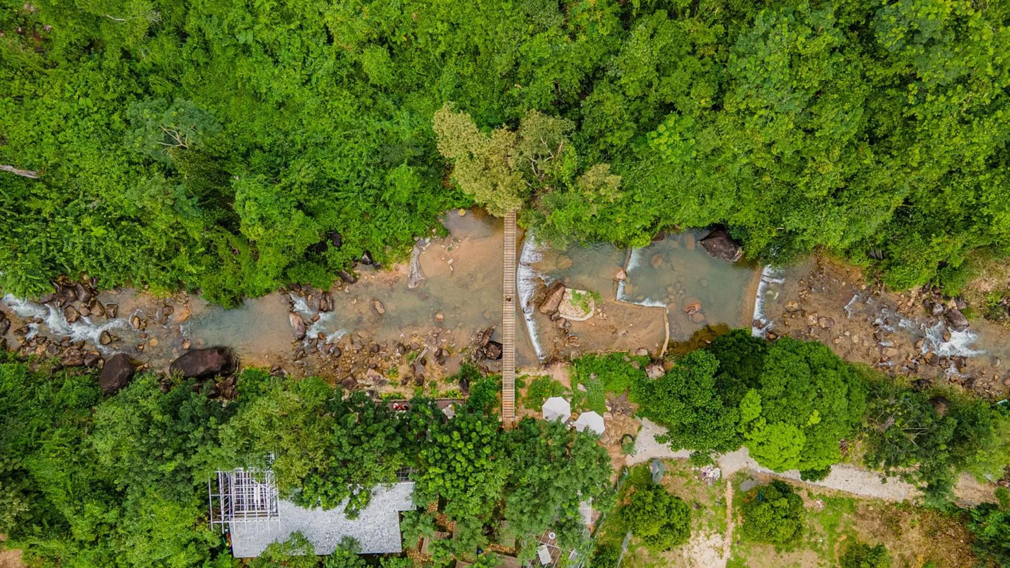 Property building in Green Valley Veal Pouch