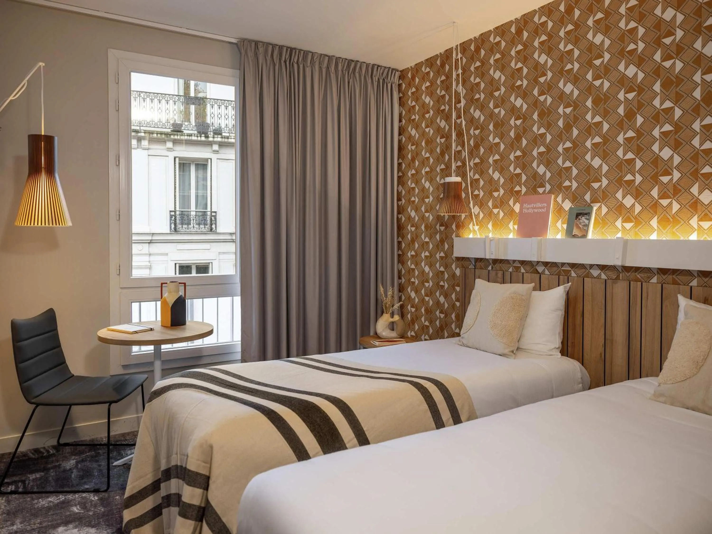 Bedroom, Bed in Ibis Paris Gare Montparnasse Catalogne