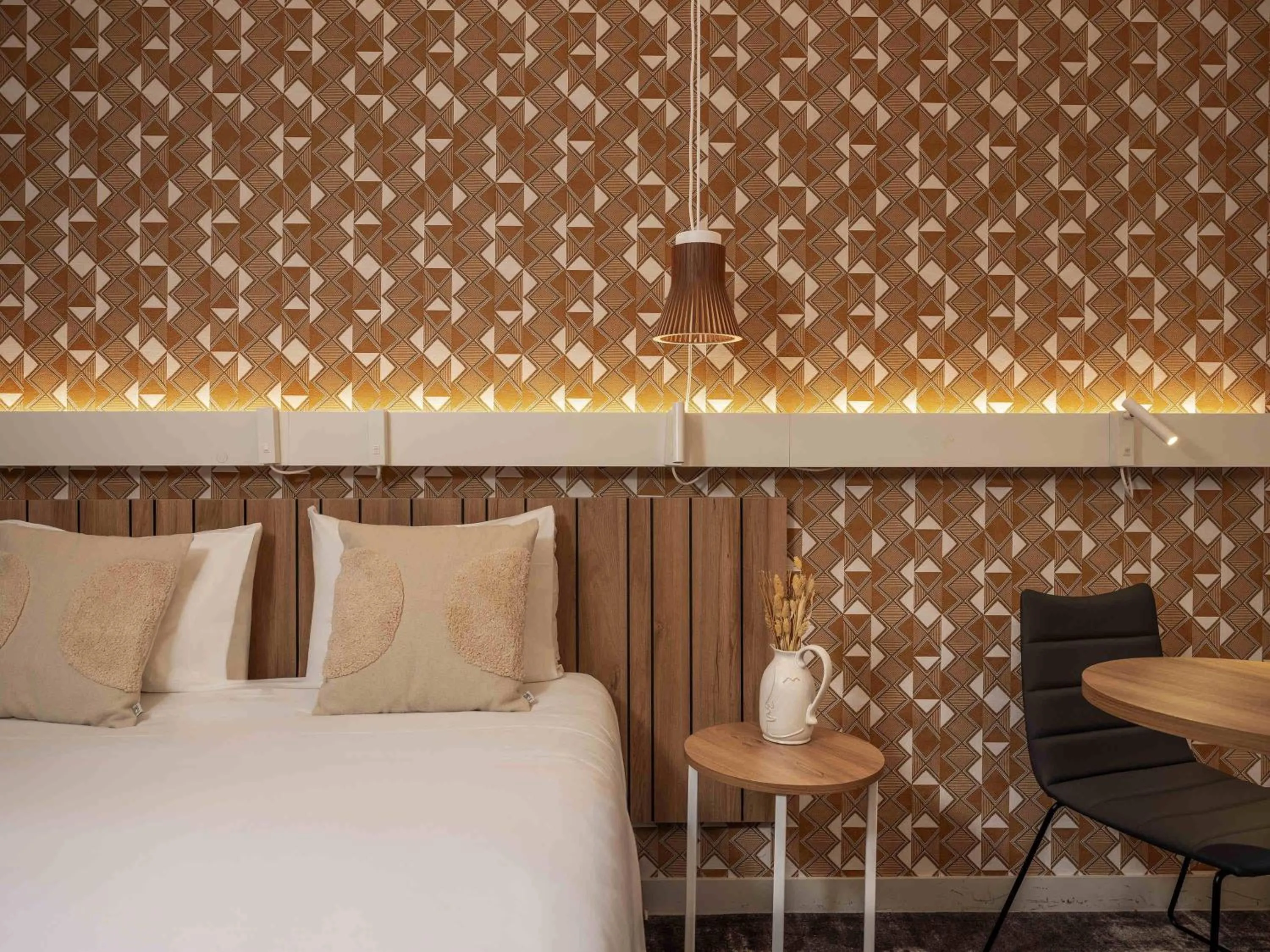 Bedroom, Bed in Ibis Paris Gare Montparnasse Catalogne