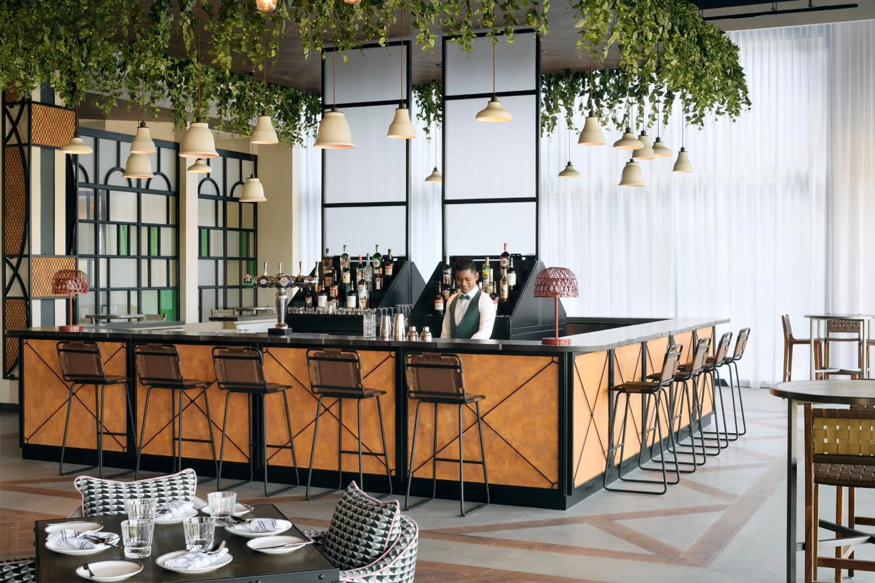 Restaurant/places to eat in Mövenpick Resort Al Marjan Island