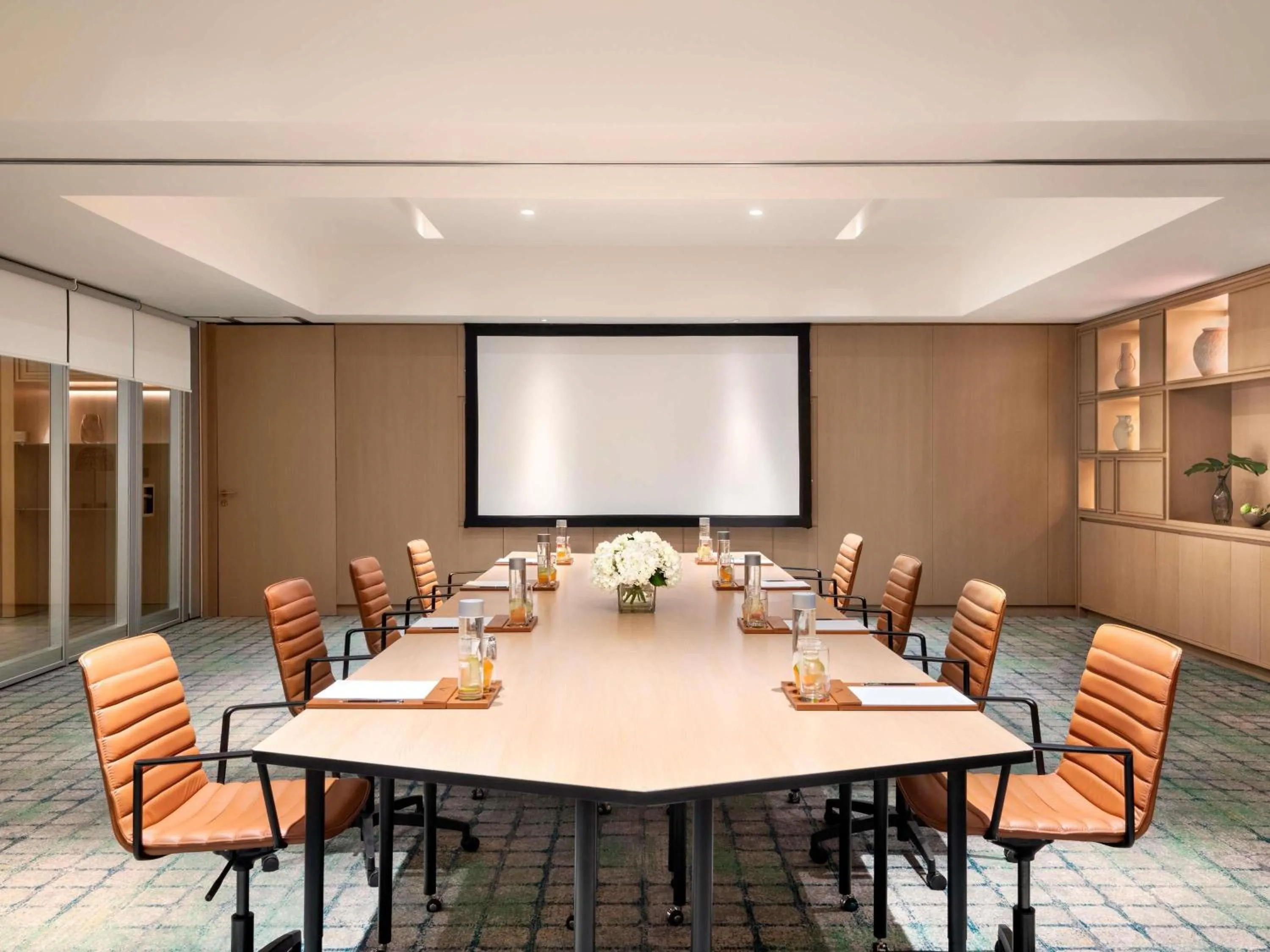 Meeting/conference room in Mövenpick Resort Al Marjan Island
