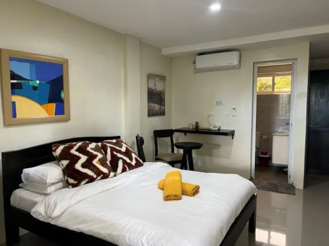 Bed in Casa Cecilia Hotel