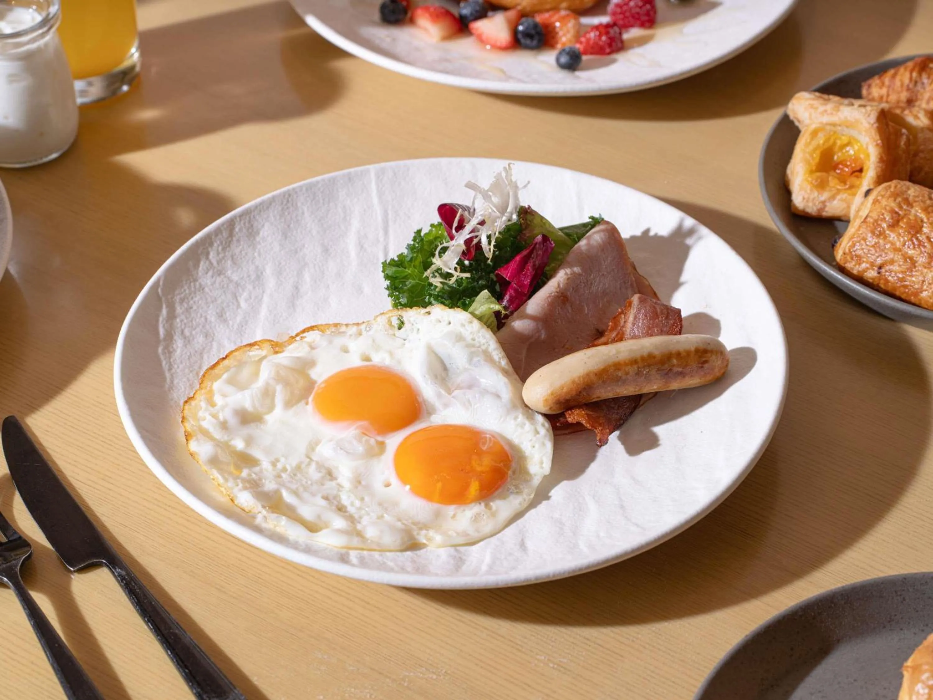Breakfast in AKI Hotel Hong Kong - MGallery Collection