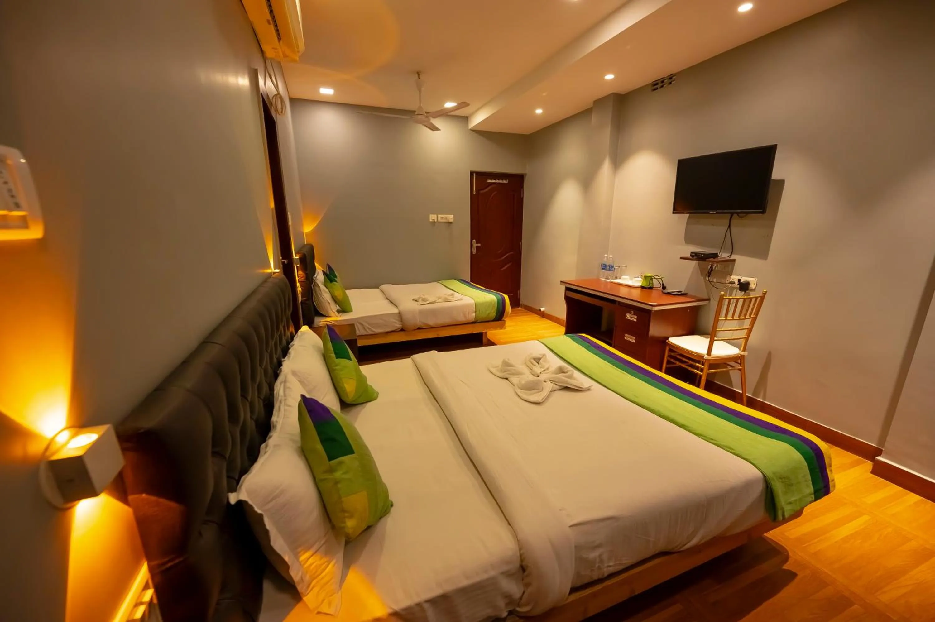 Bed in HOTEL MITTAL GARDEN