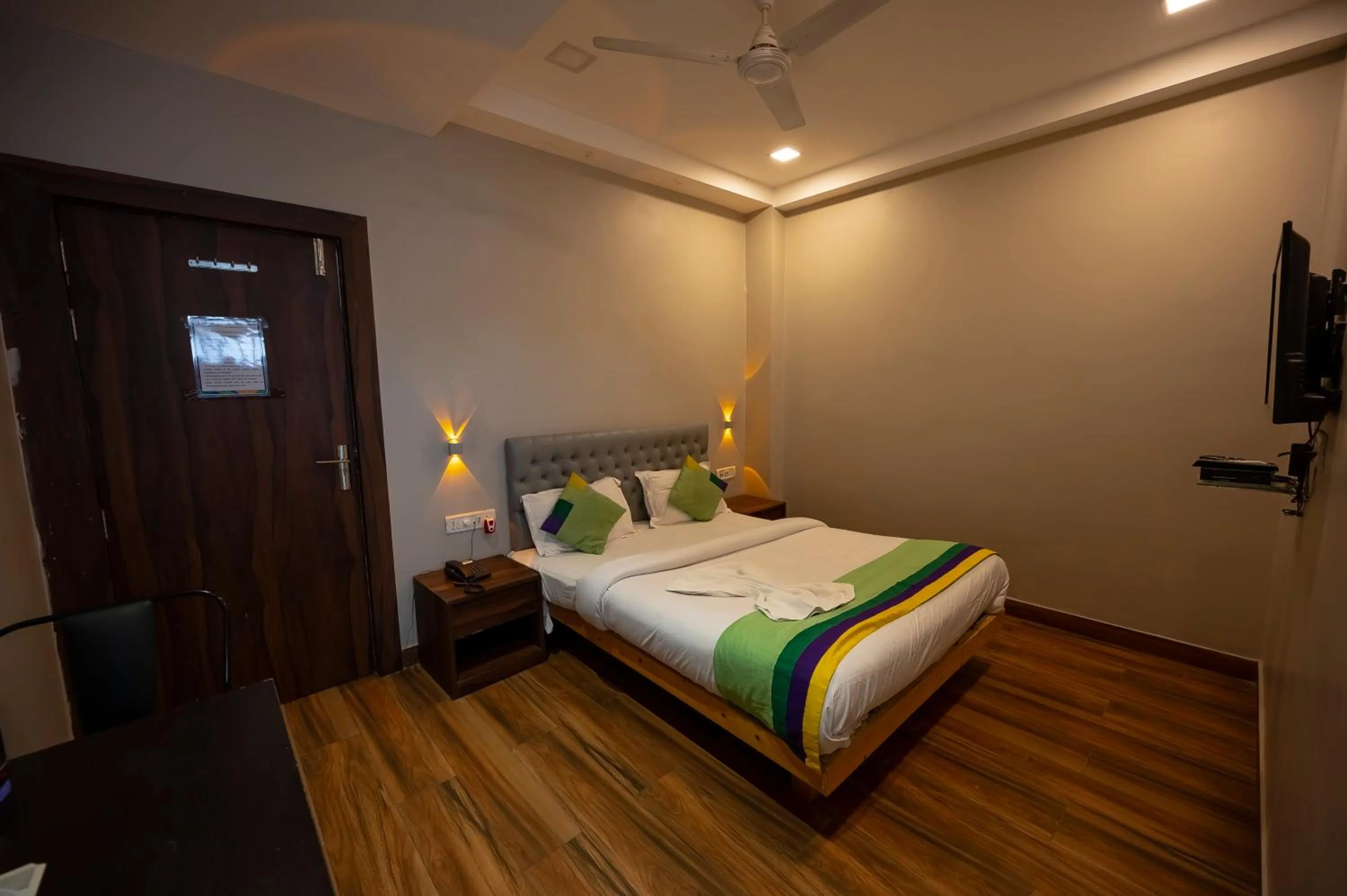 Bed in HOTEL MITTAL GARDEN