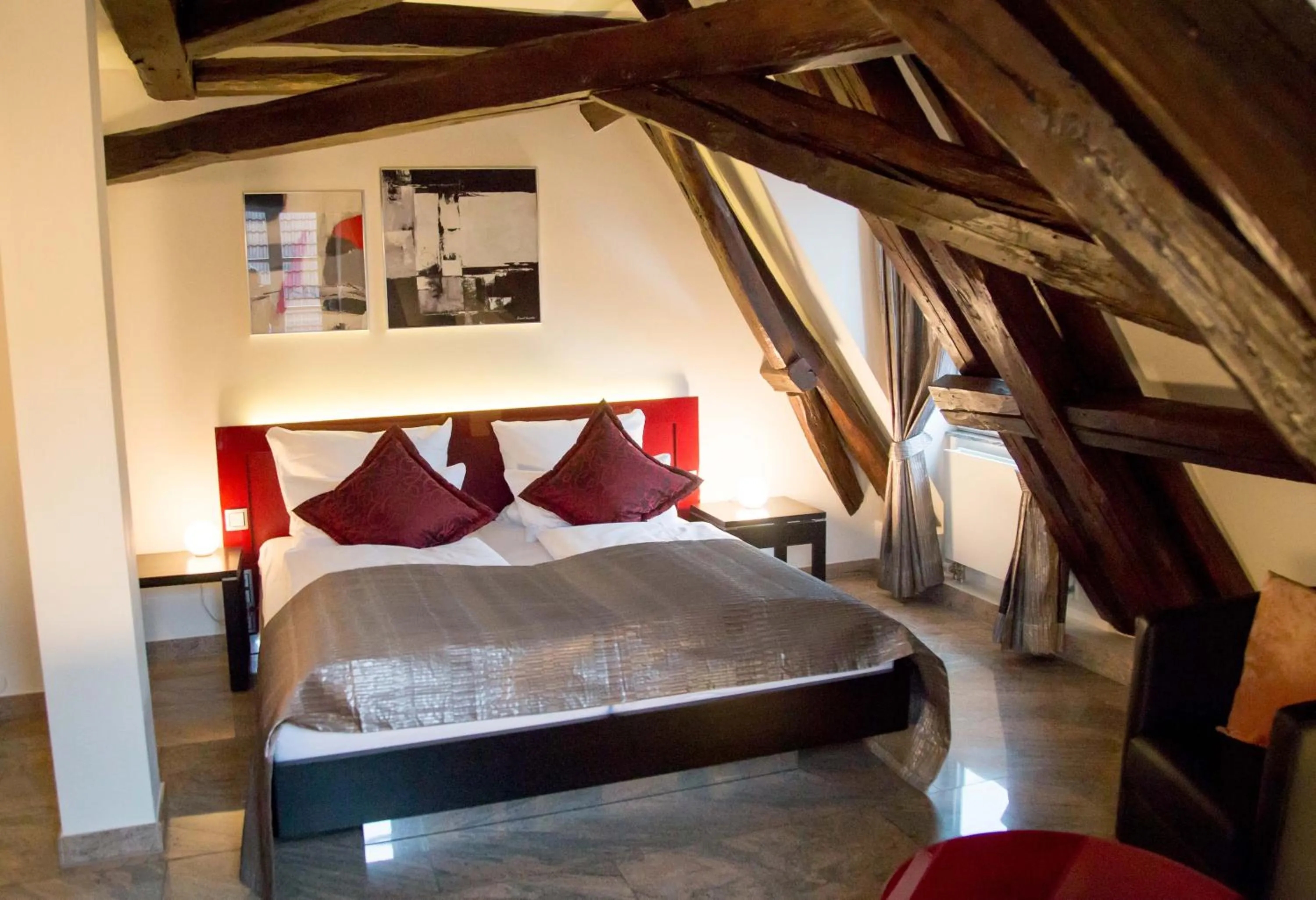 Bed in Kaiser Kulturhotel