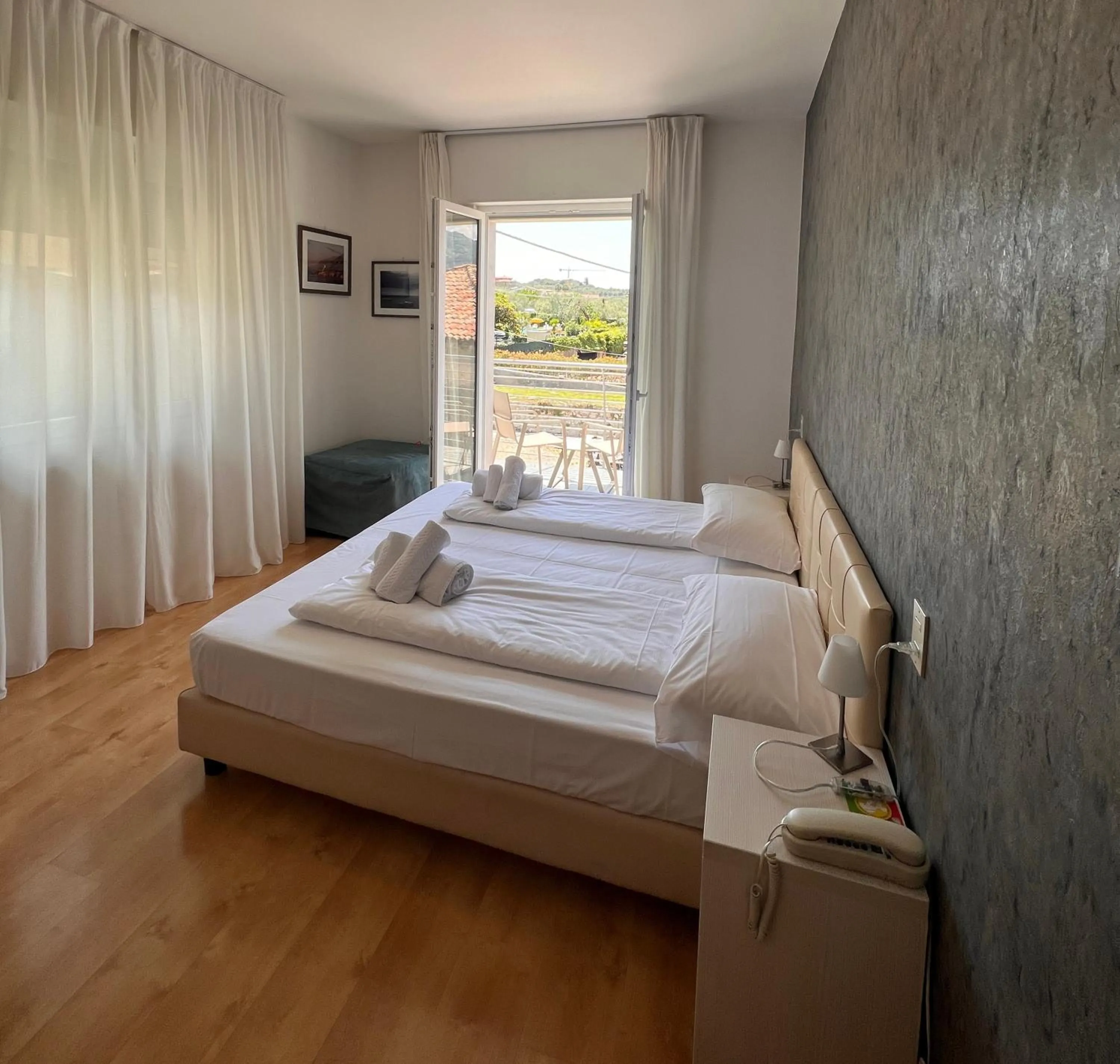 Bed in Albergo San Remo