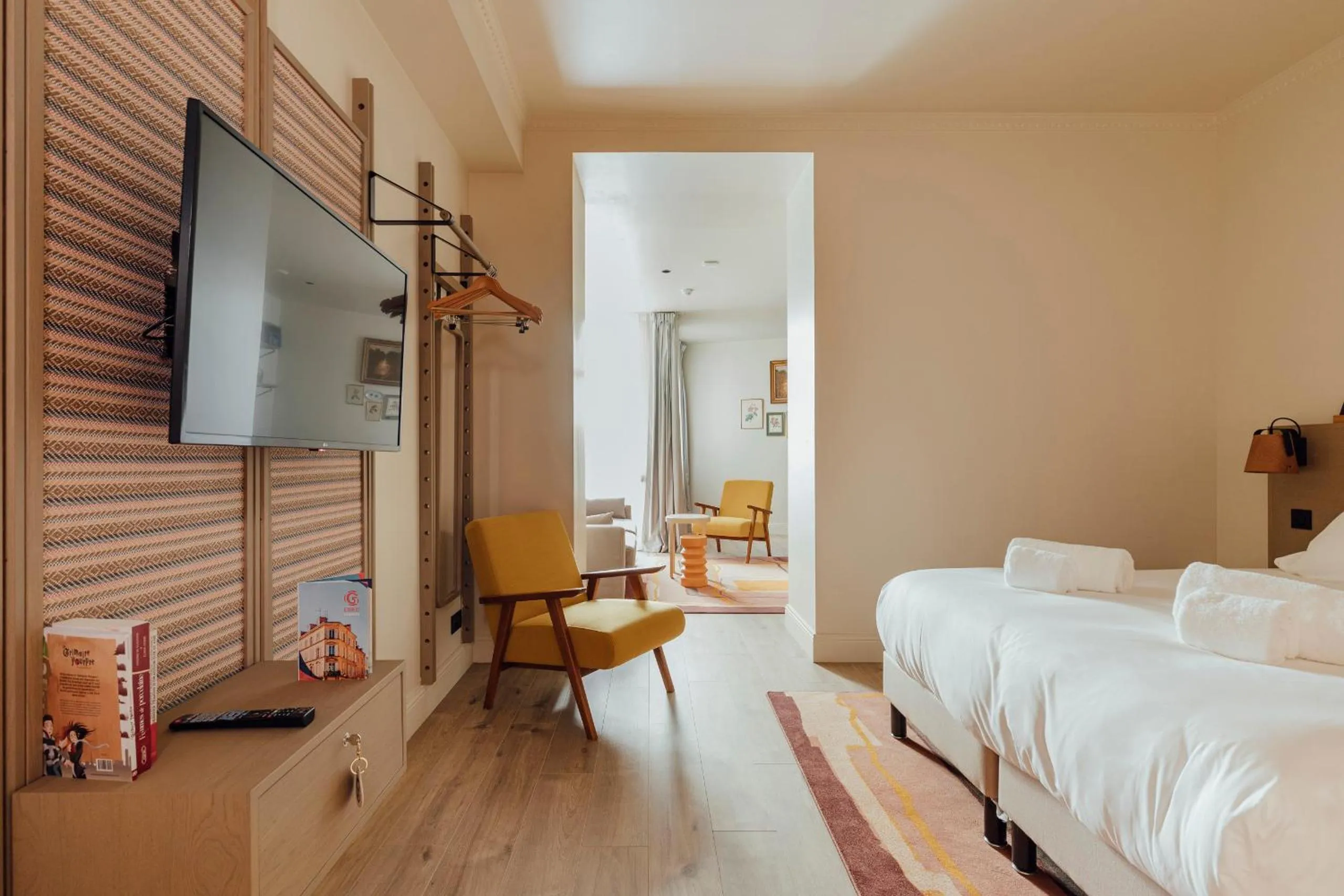 Bed in Hôtel Préfecture - Entrée autonome, réception en ligne - Encore Mieux