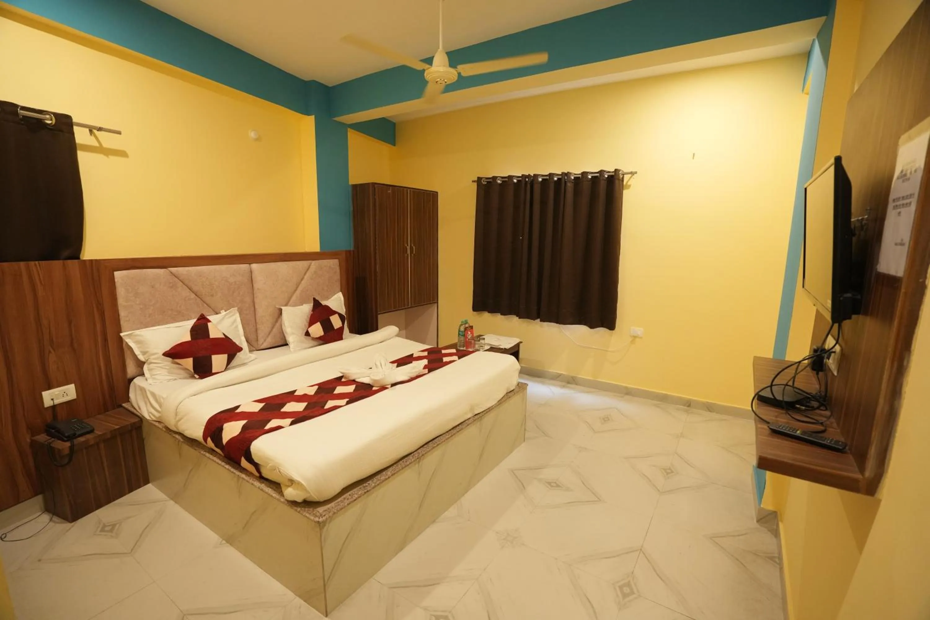 Bathroom, Bed in SJH Venkatesh