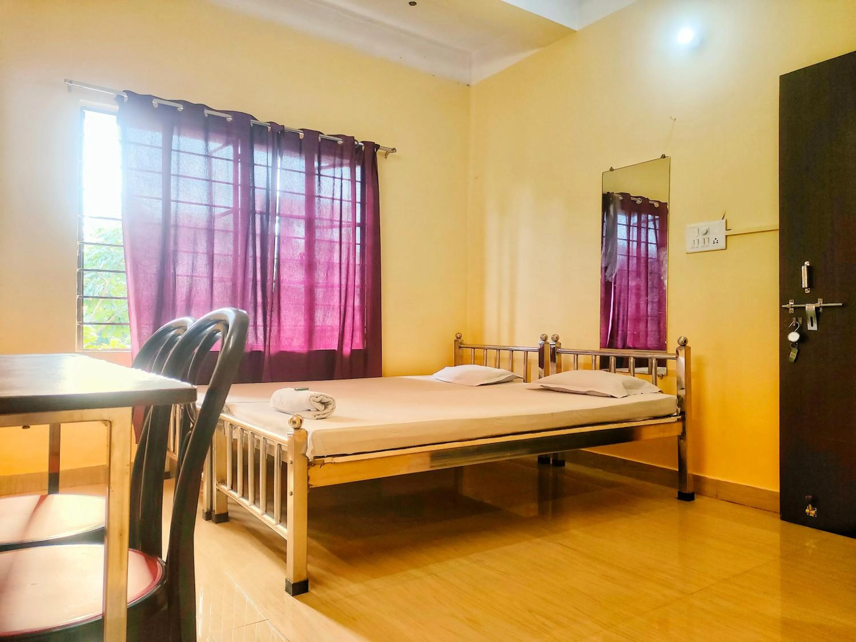 Garden view, Bed in Ushashee Amidst Nature