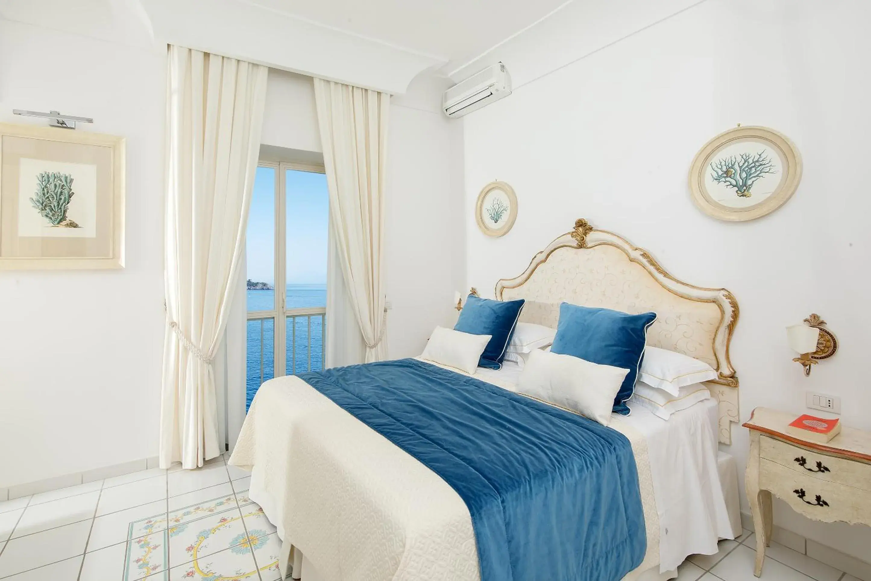 Double Room with Sea View in Hotel Onda Verde Double Room with Sea View in Hotel Onda Verde