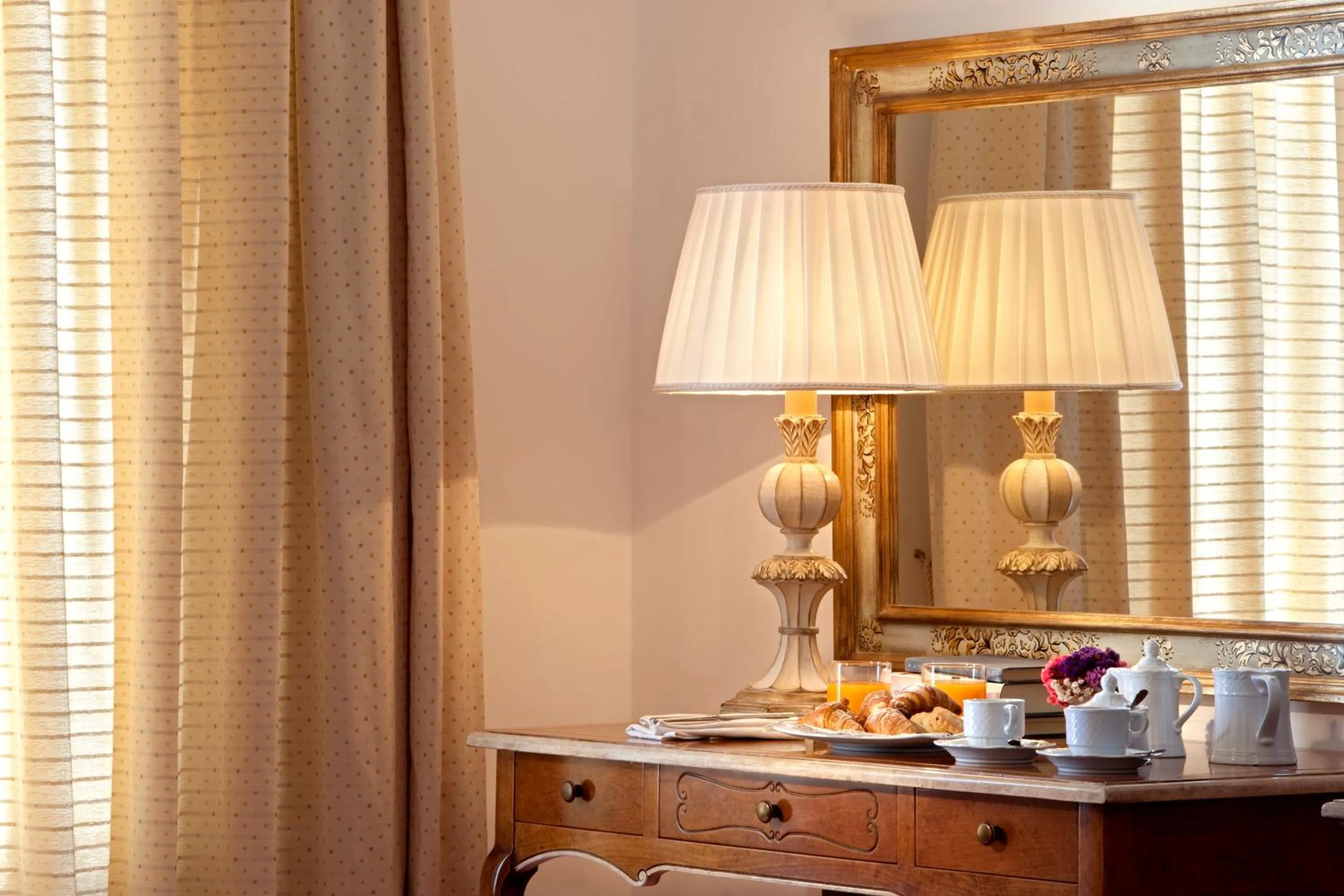 Decorative detail in Hotel Onda Verde