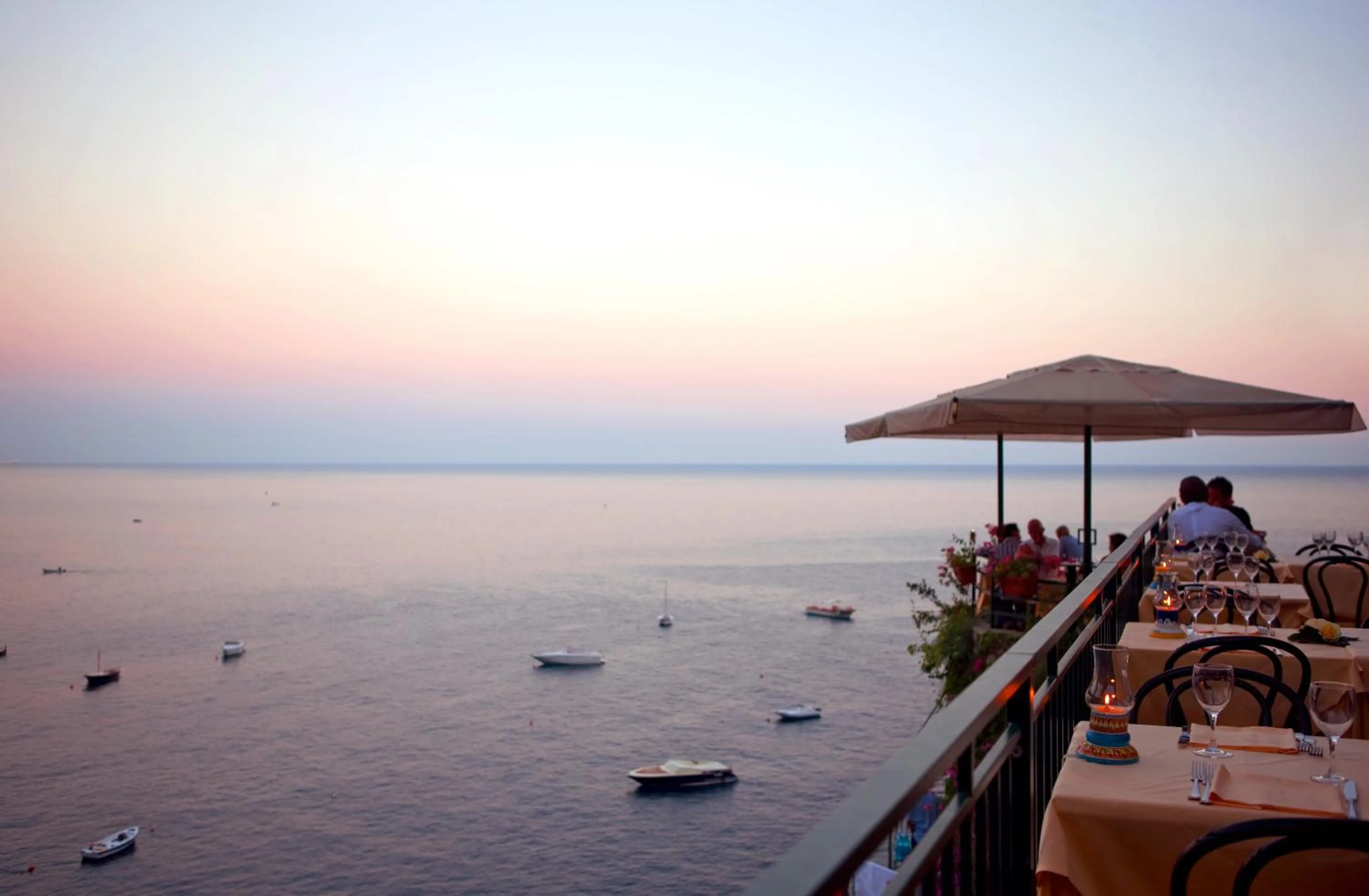 Restaurant/places to eat in Hotel Onda Verde