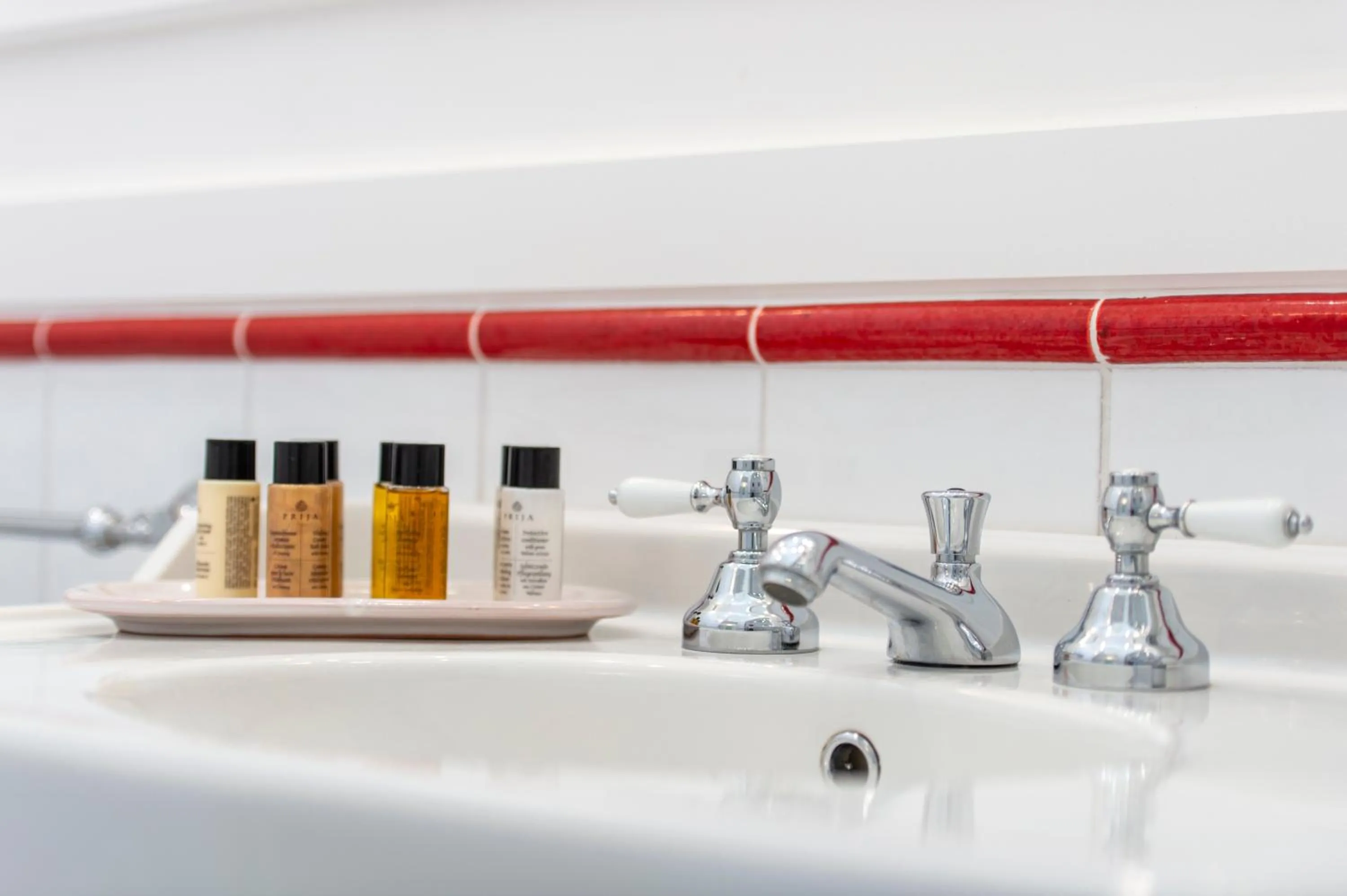 Bathroom in Hotel Onda Verde