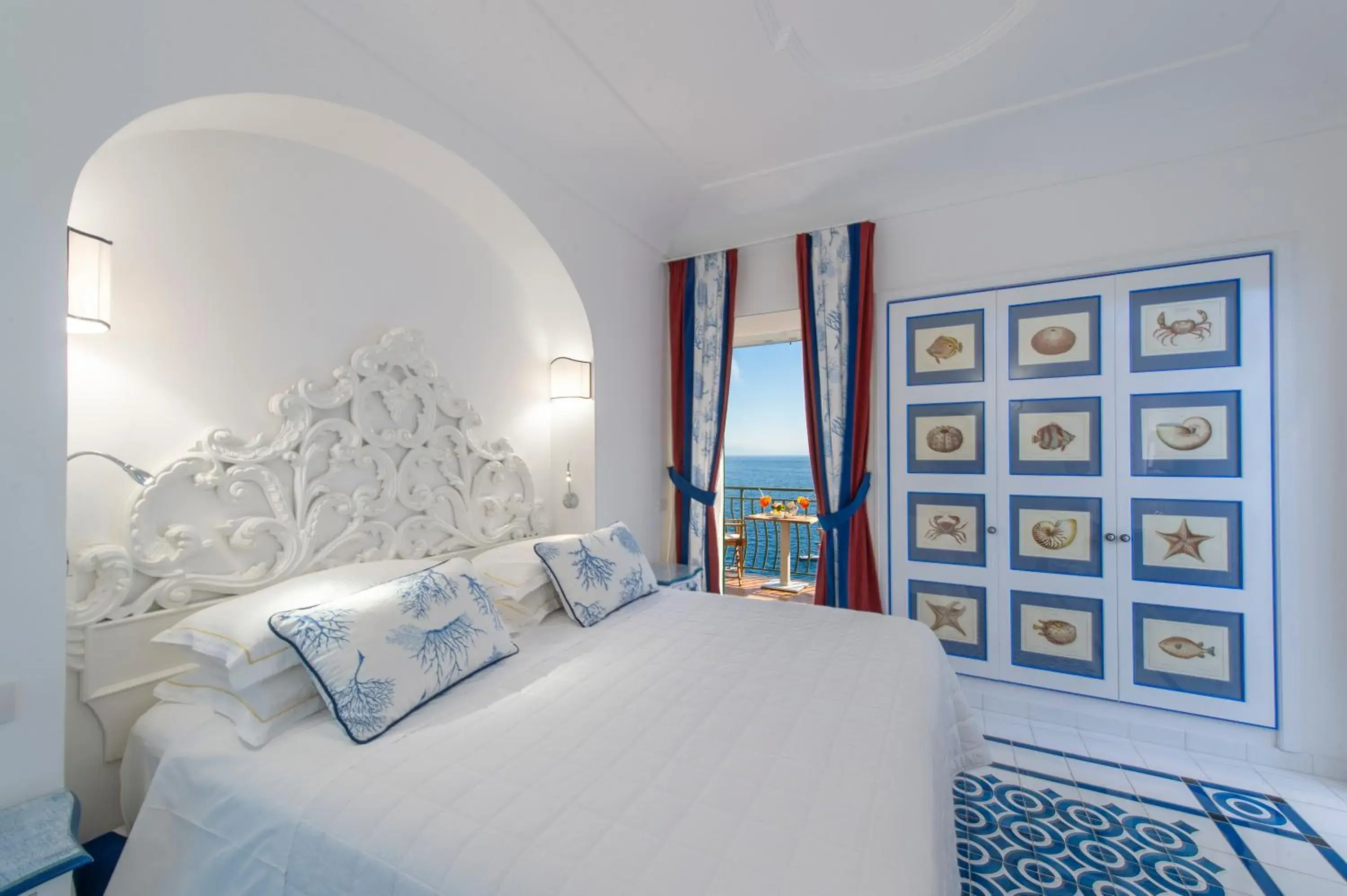 Deluxe Double Room with Terrace and Sea View in Hotel Onda Verde Deluxe Double Room with Terrace and Sea View in Hotel Onda Verde