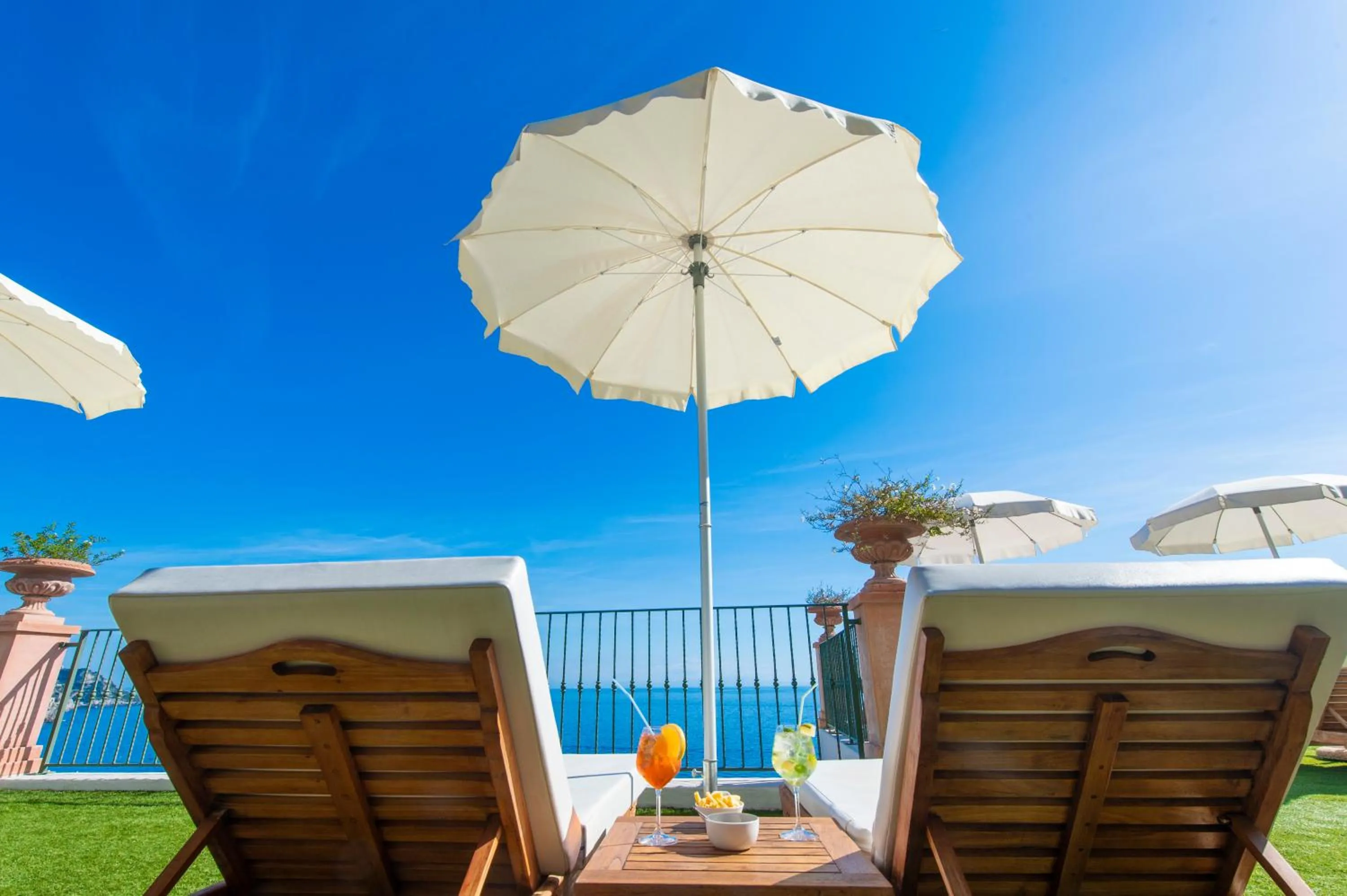 Patio in Hotel Onda Verde