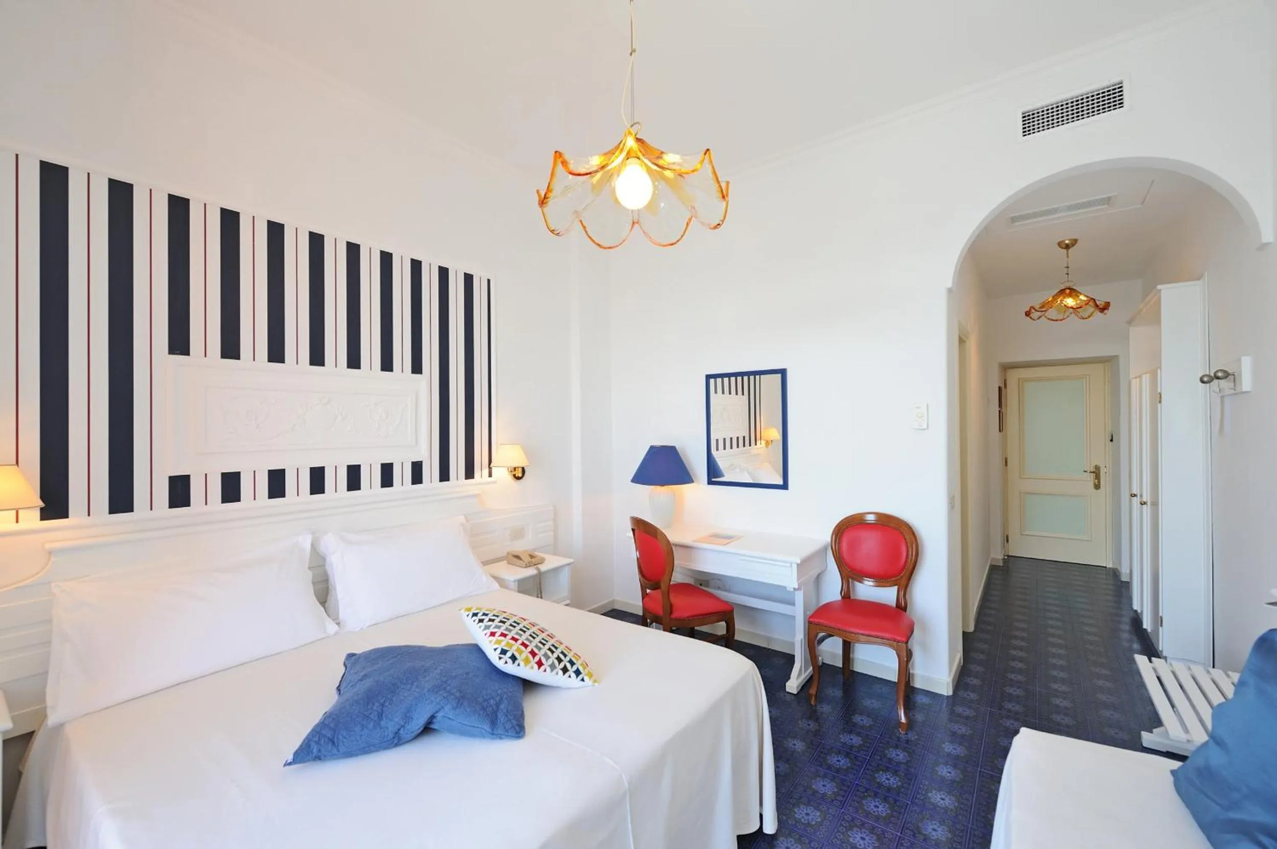 View (from property/room), Bed in Hotel La Bussola