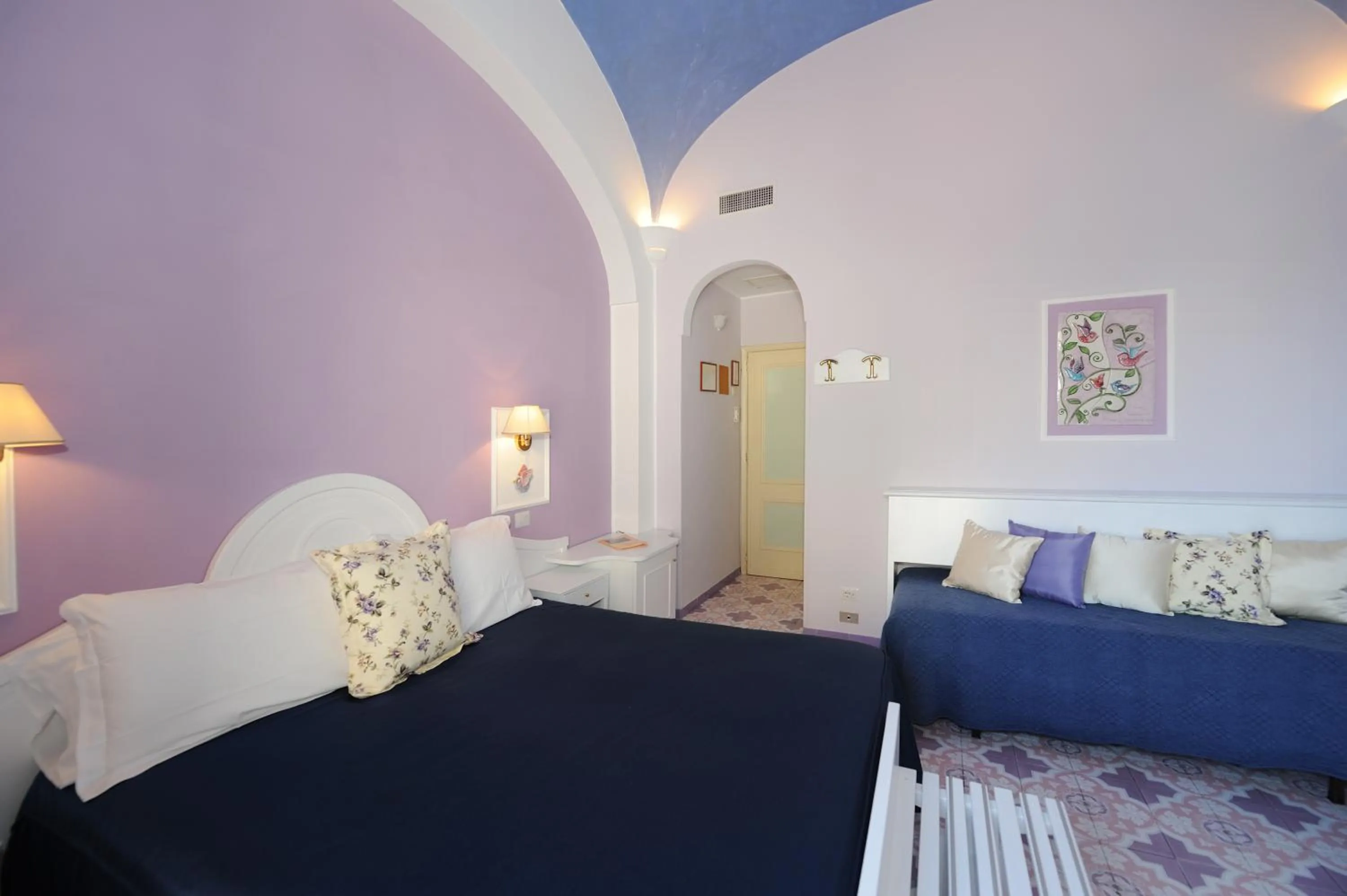 Bed in Hotel La Bussola