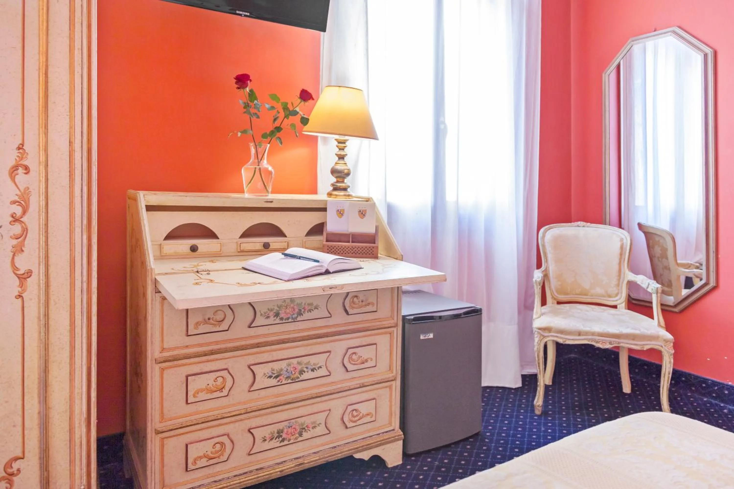 Bed in Hotel Malibran