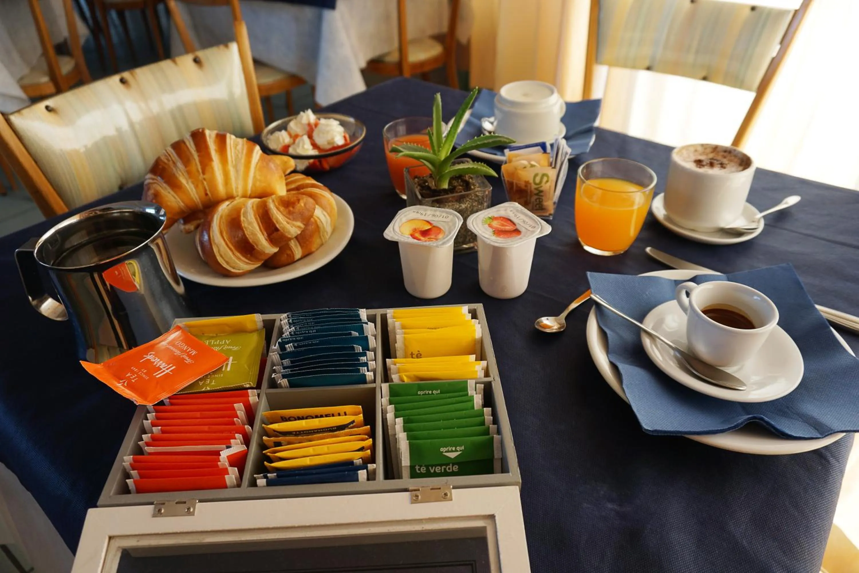 Food and drinks in Hotel Rosetta