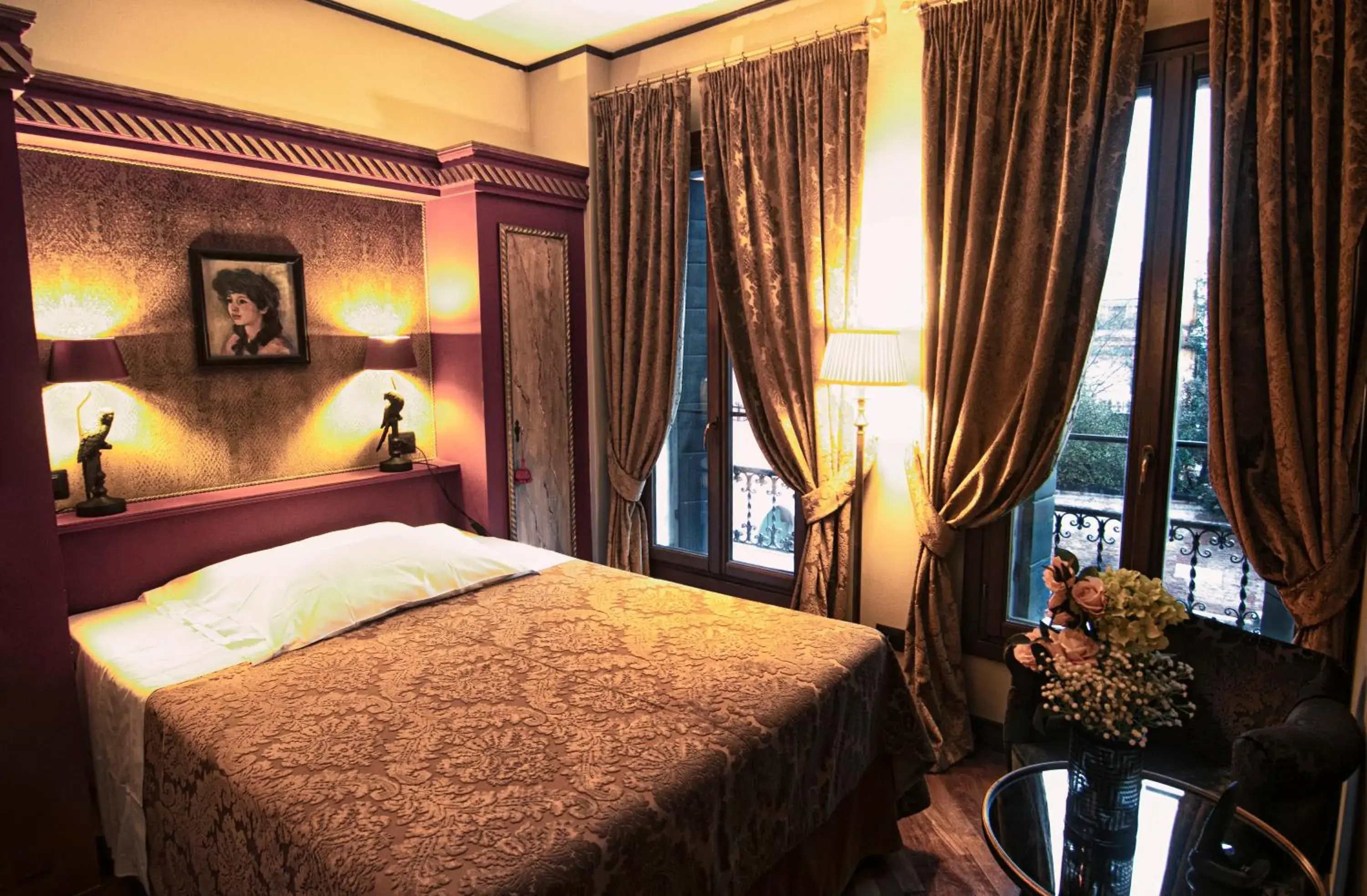 Single Room with Canal View in Hotel La Calcina Single Room with Canal View in Hotel La Calcina