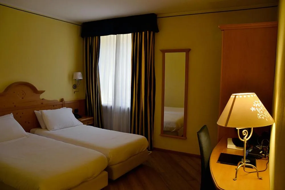 Bed in Hotel Bes & Spa