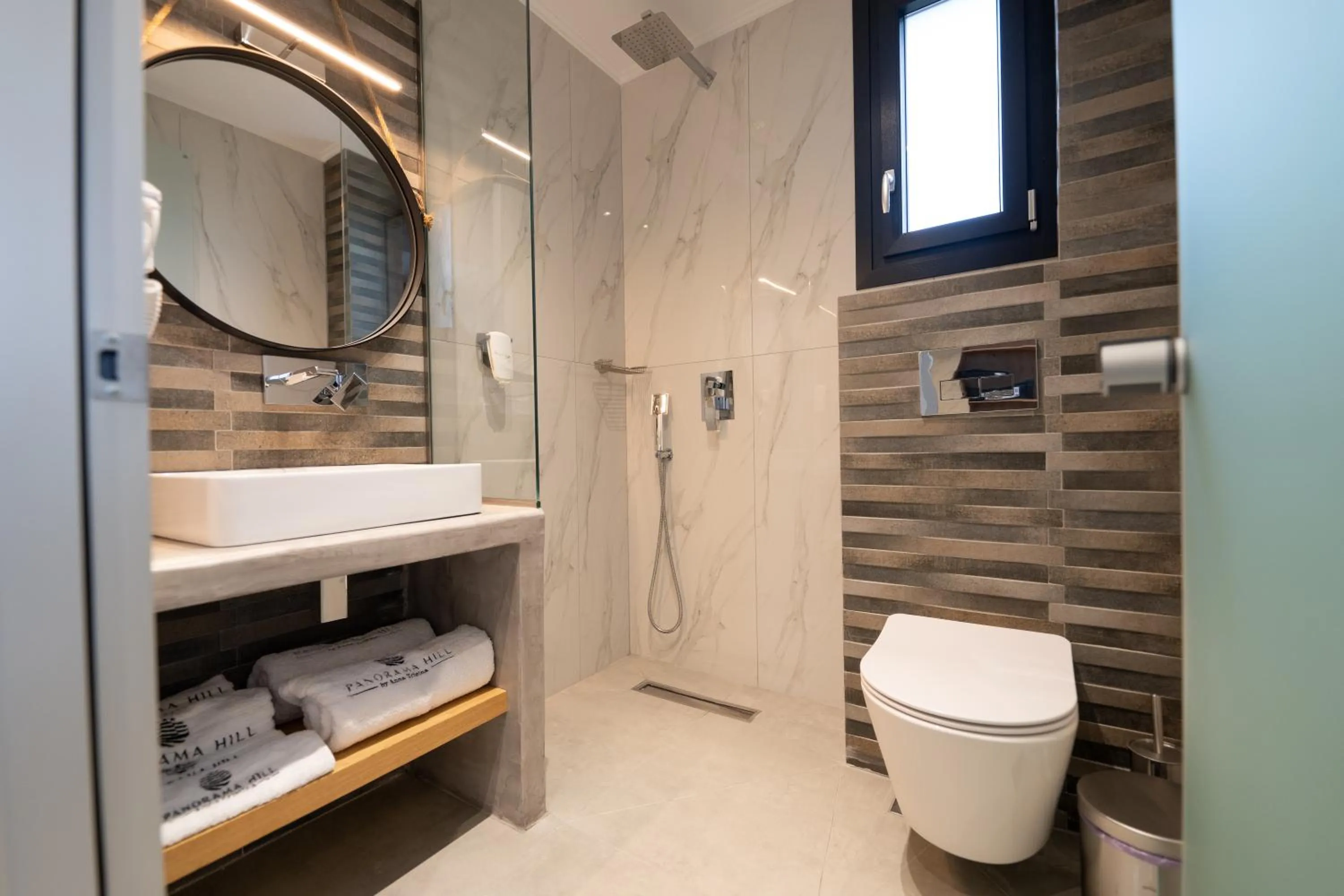 Bathroom in Panorama Hill Hotel