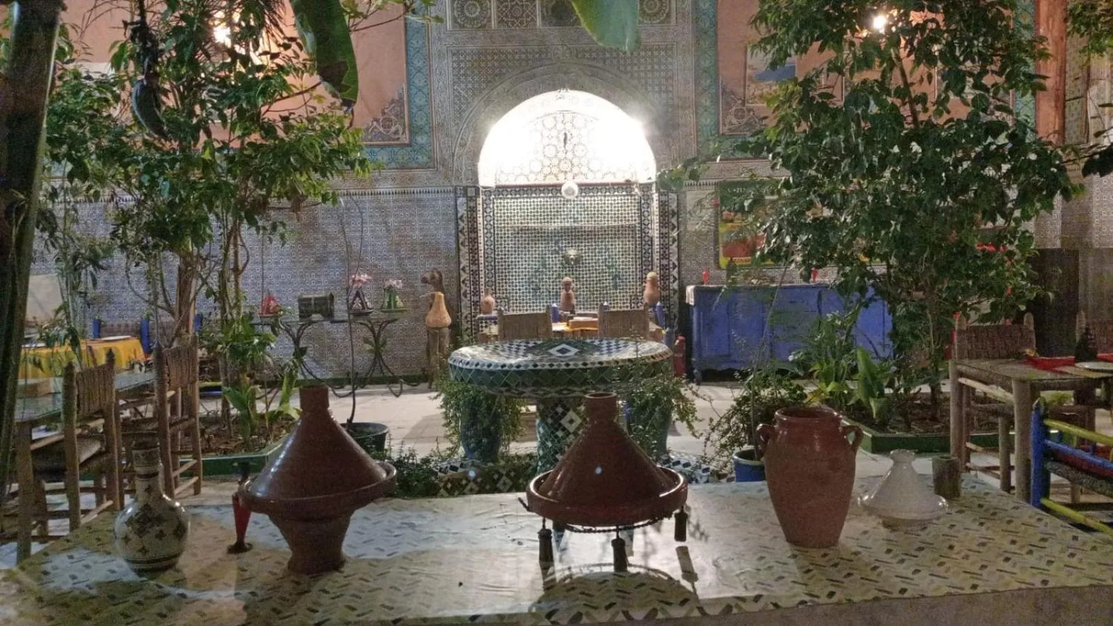 Patio in Riad Carole - Perfect for Families & Groups