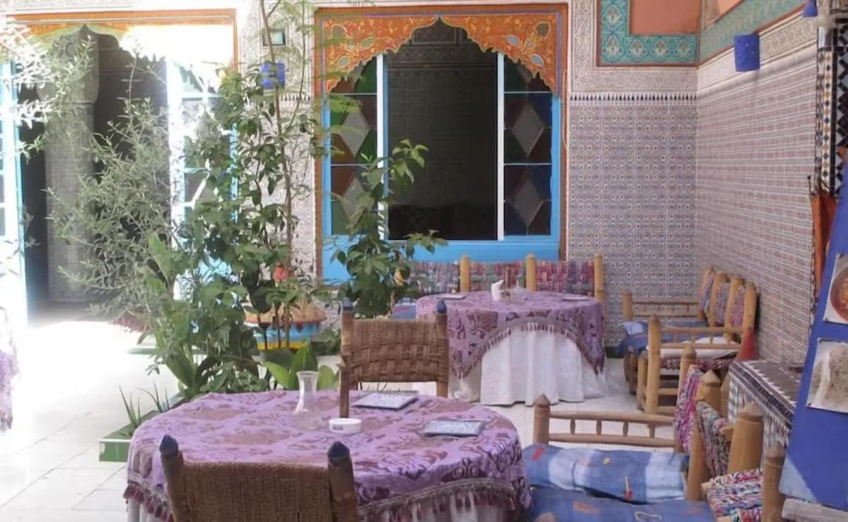 Patio in Riad Carole - Perfect for Families & Groups