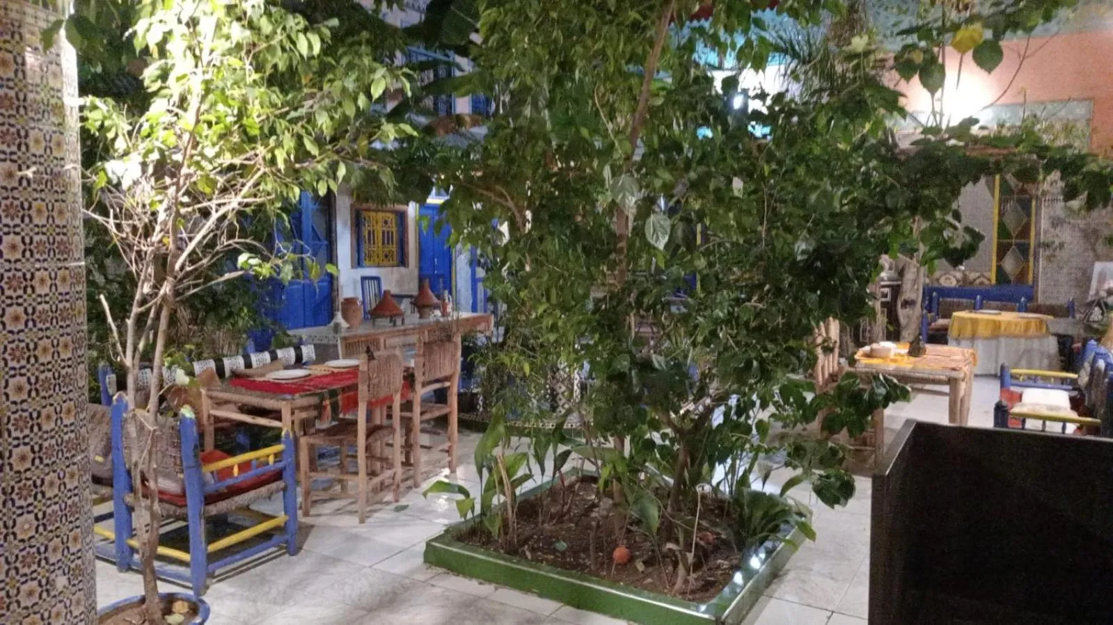 Patio in Riad Carole - Perfect for Families & Groups