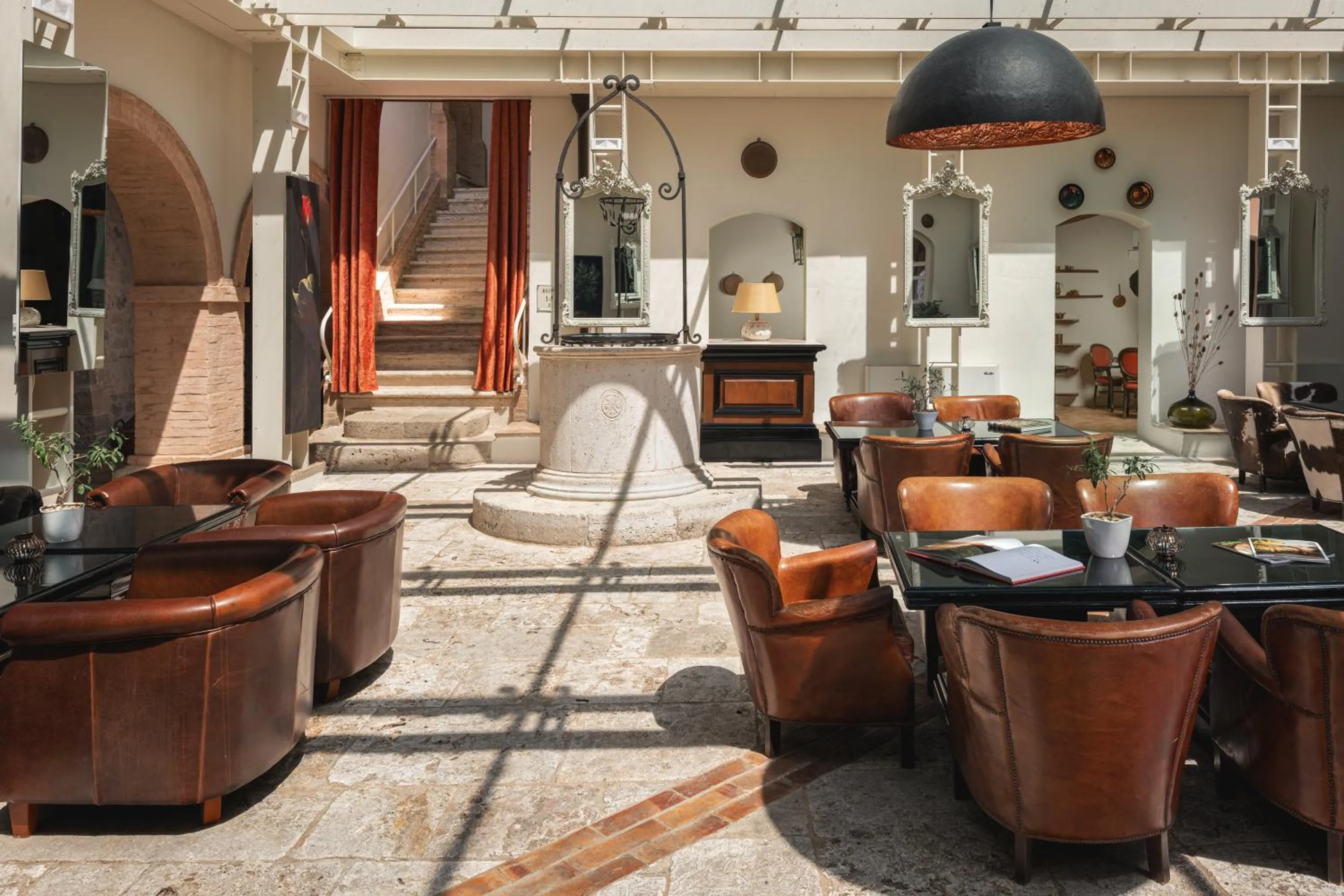 Lobby or reception in Castello di Velona Resort, Thermal SPA & Winery