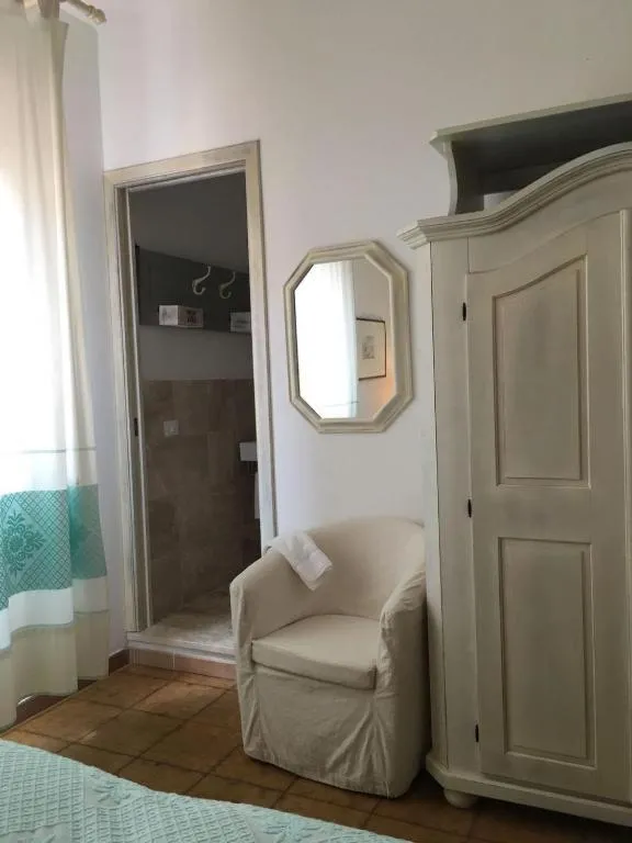 Bedroom in Hotel Su Barchile