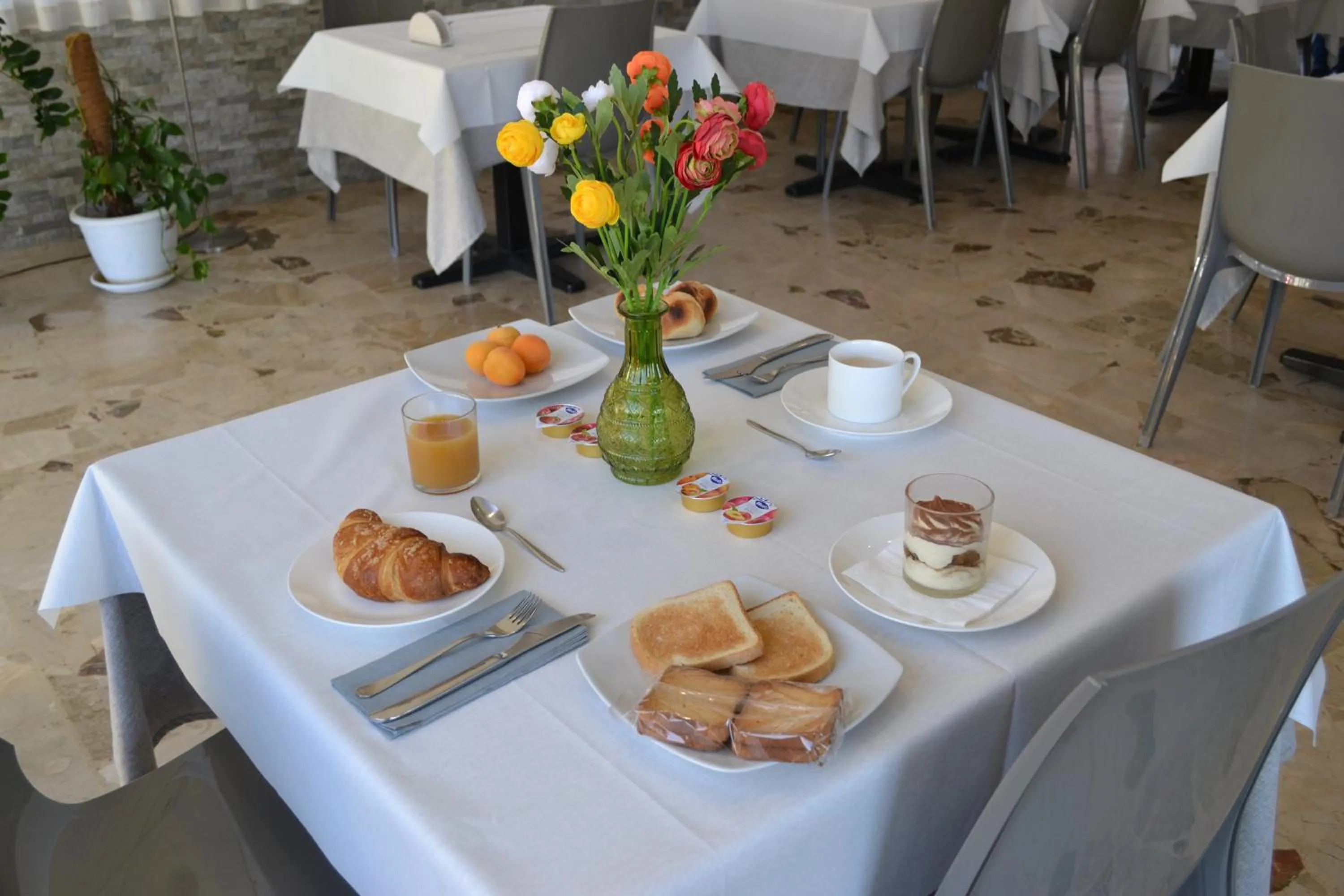 Restaurant/places to eat in B&B Sole&Sale