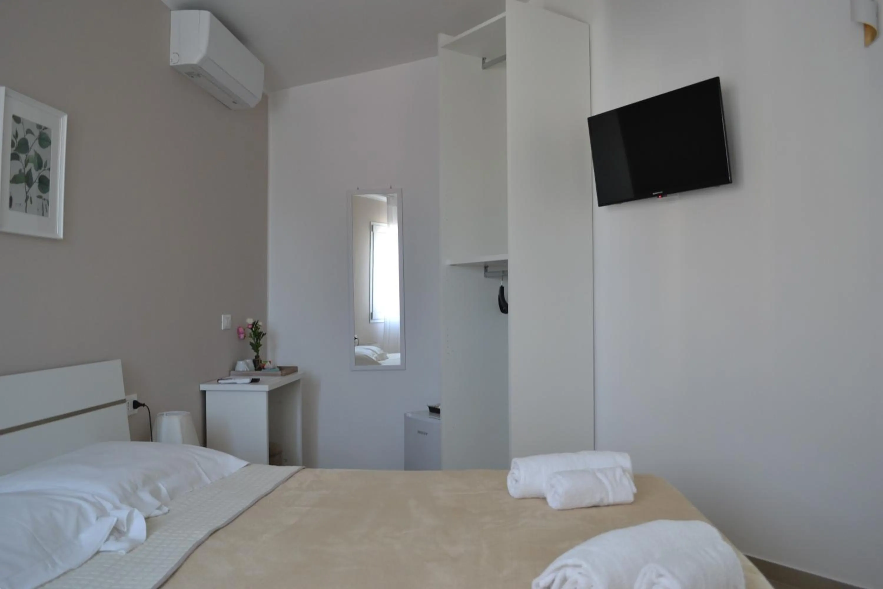 Bedroom, Bed in B&B Sole&Sale