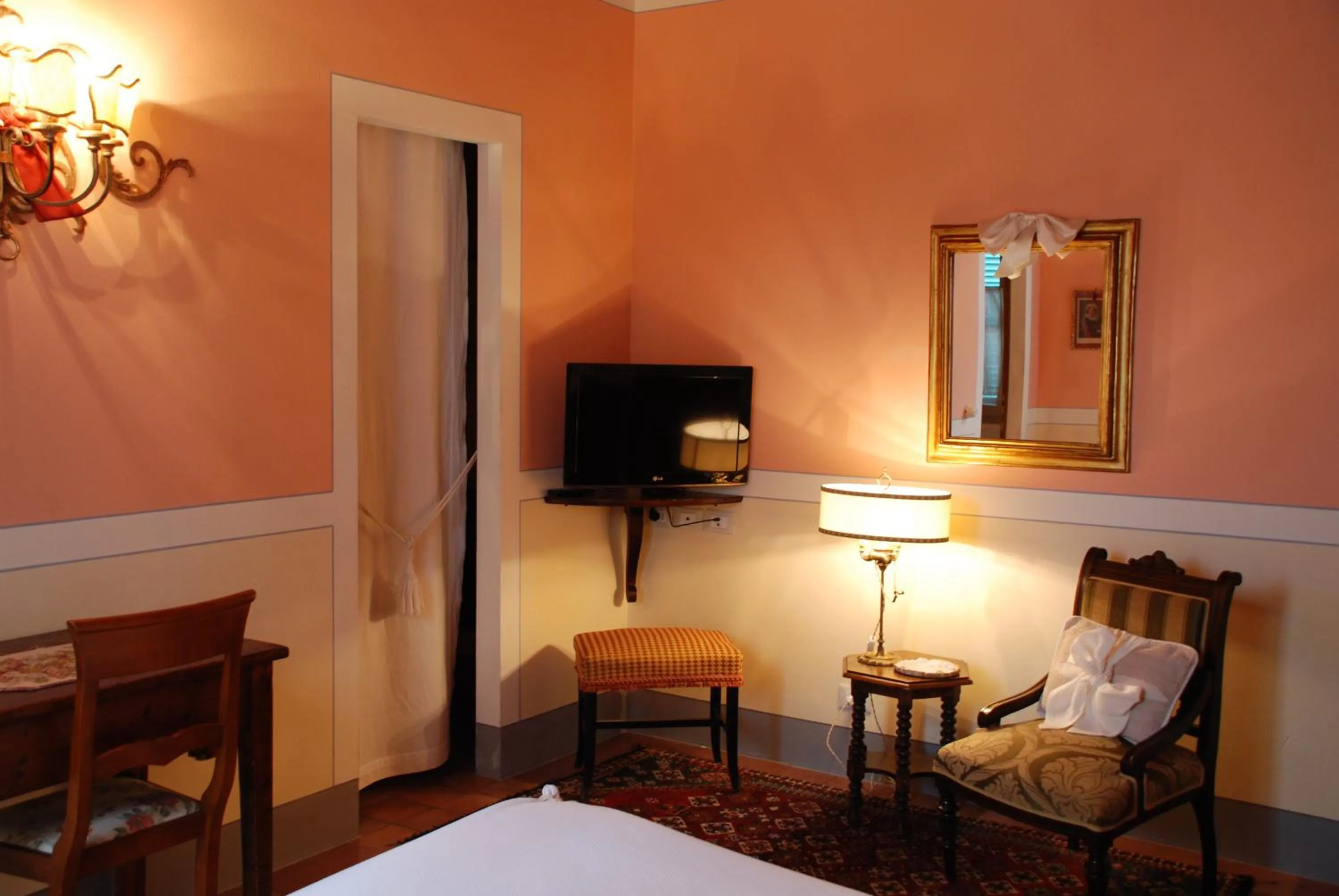 TV and multimedia in Il Rondò Boutique Hotel