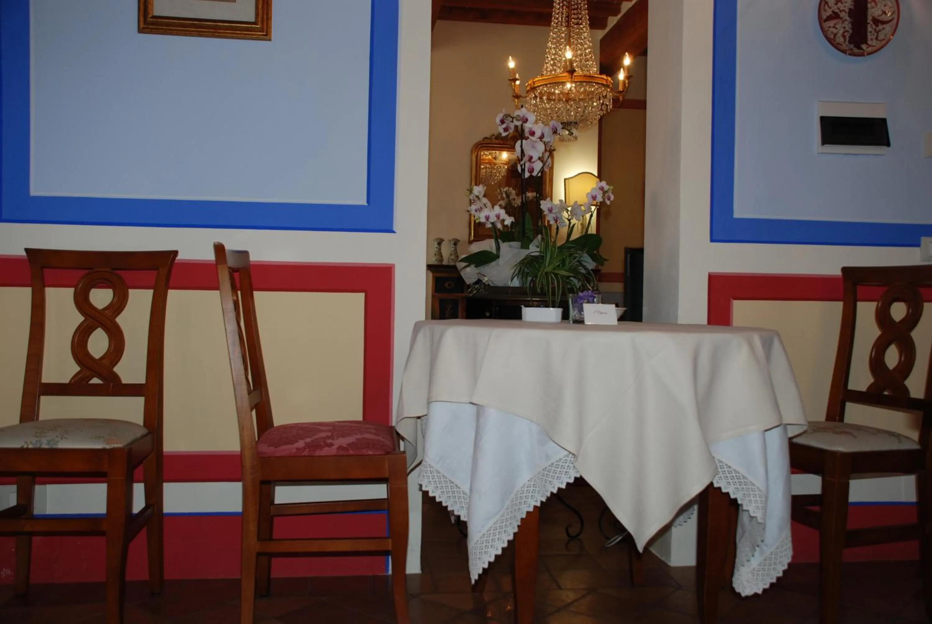Restaurant/places to eat in Il Rondò Boutique Hotel