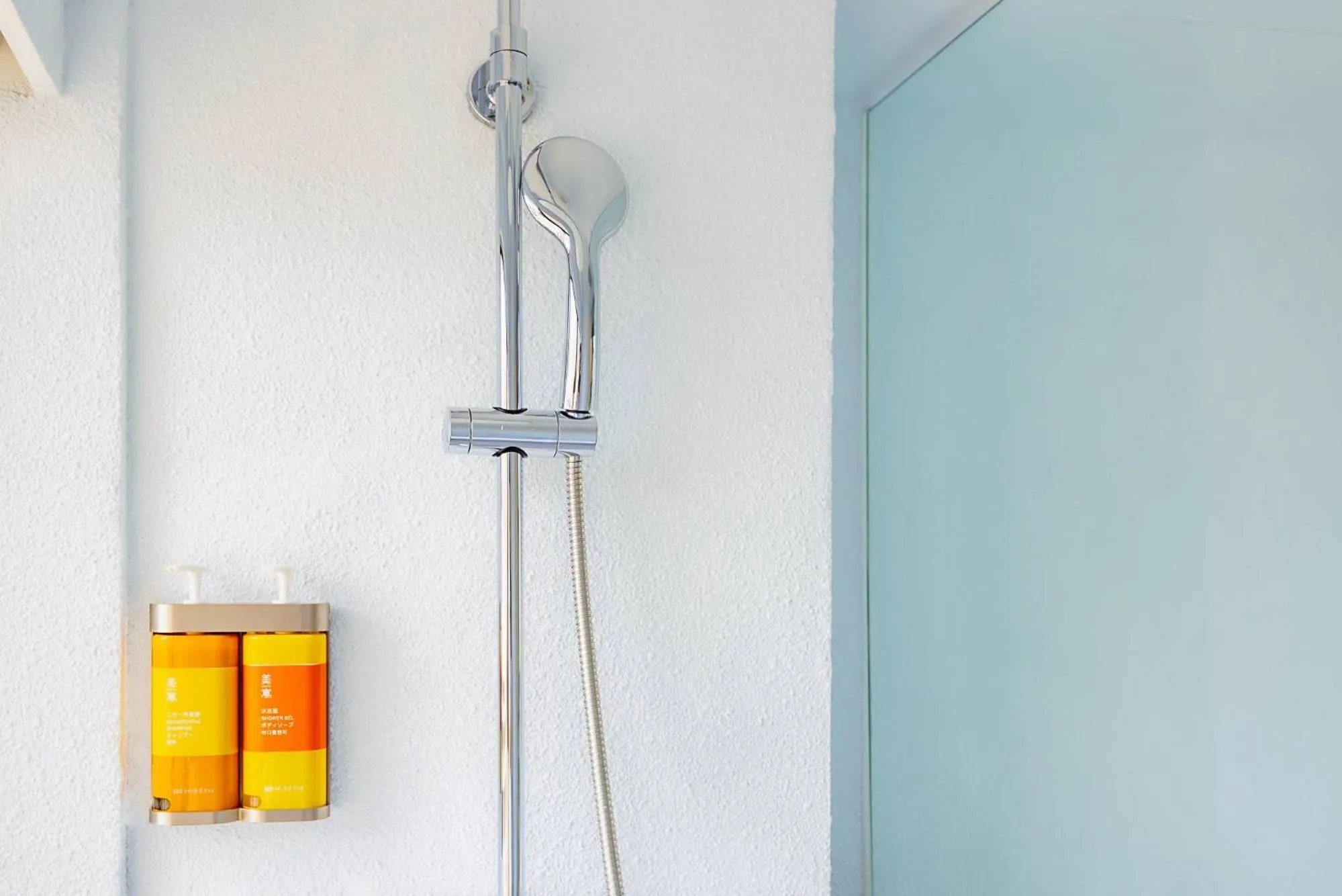 苓旅松山館 Lininn Tapei Arena