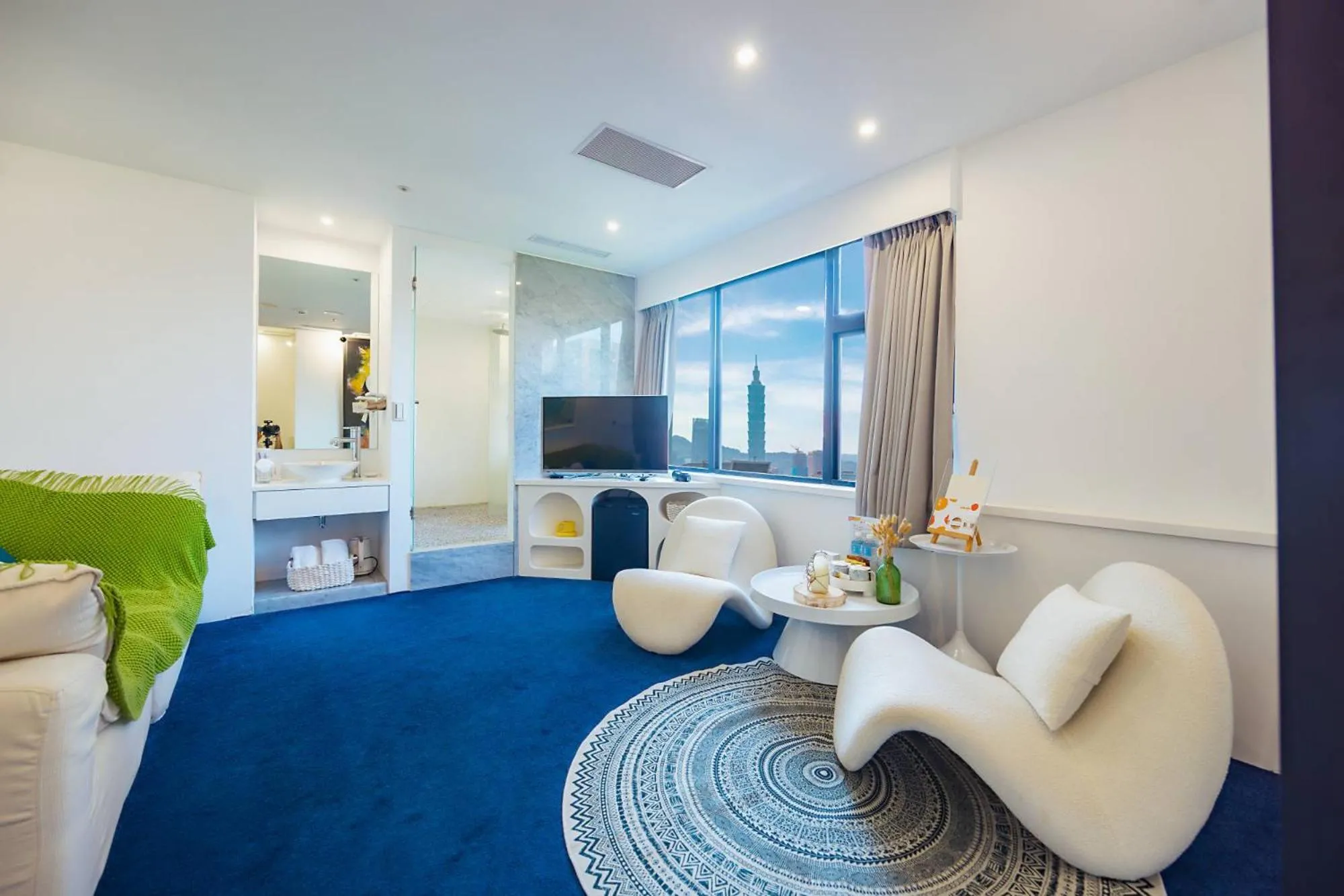 苓旅松山館 Lininn Tapei Arena