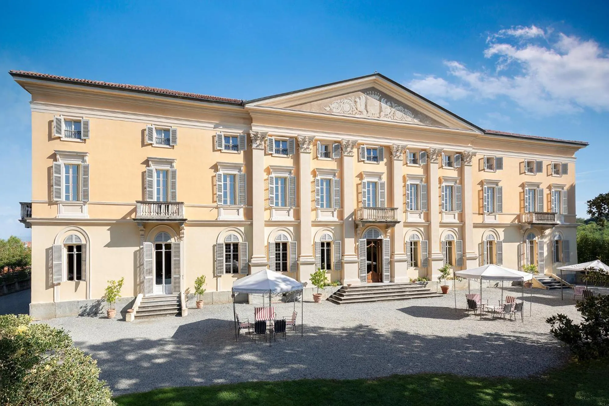 Property building in Sina Villa Matilde