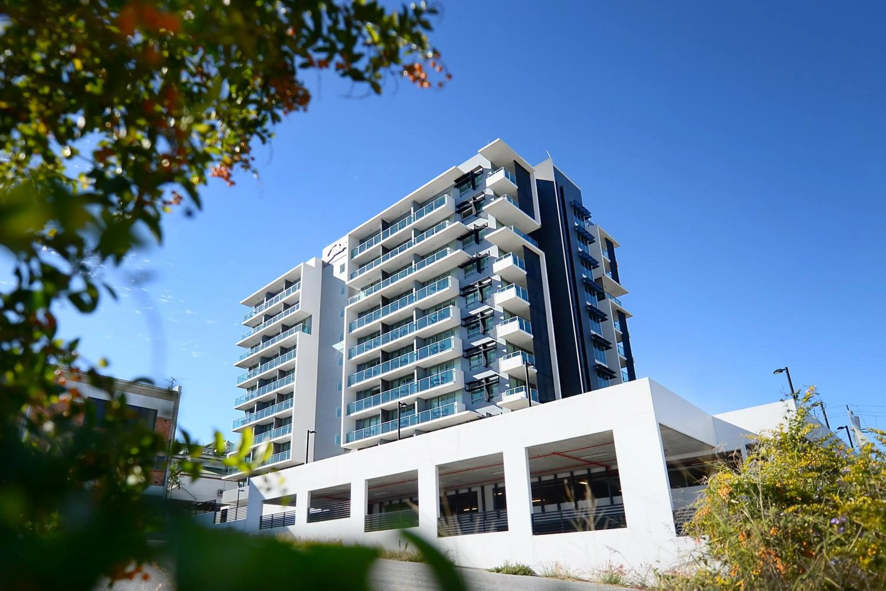Facade/entrance in Oaks Gladstone Grand Hotel