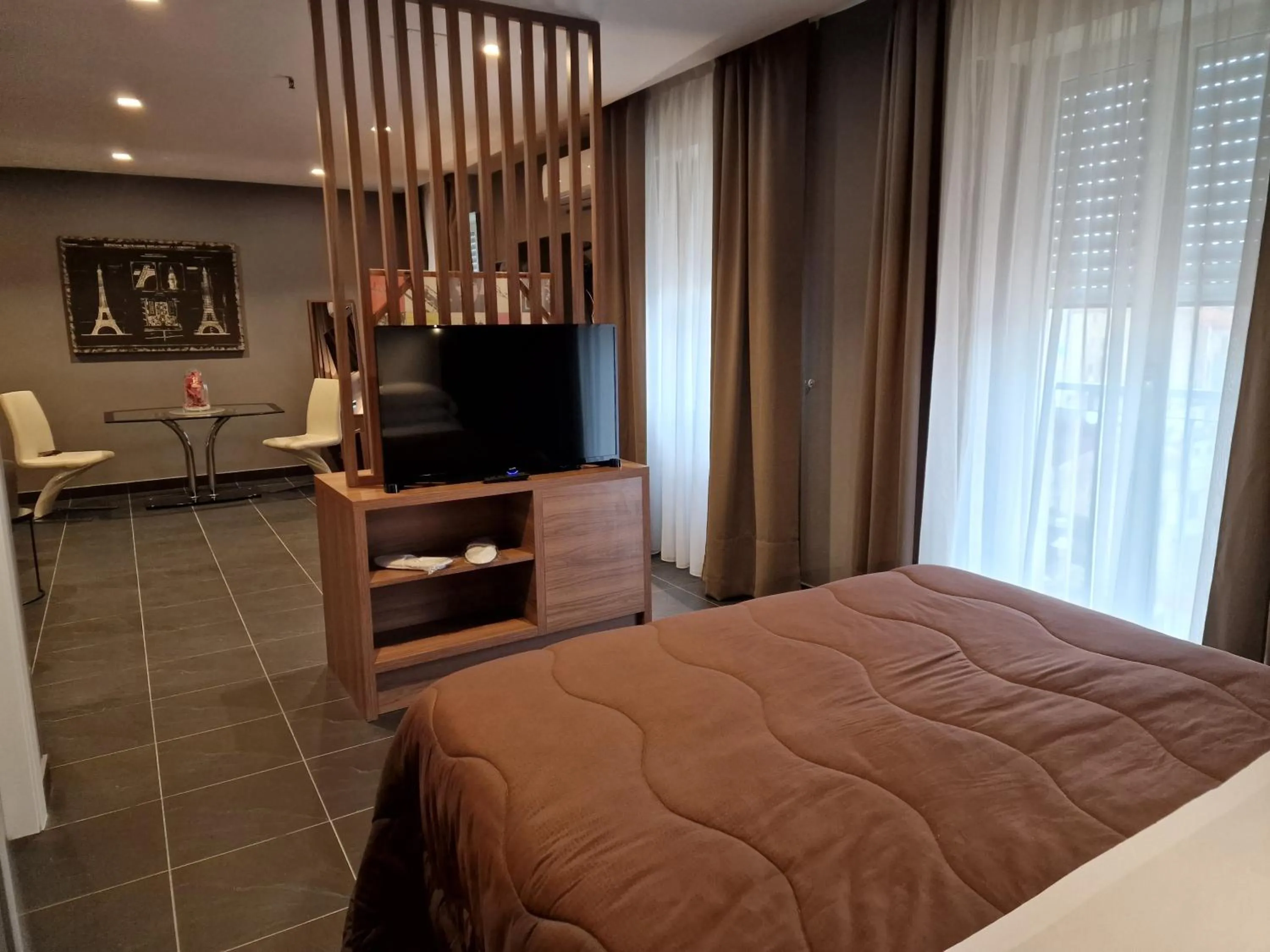 Bedroom, Bed in Hotel Europa Art Caserta