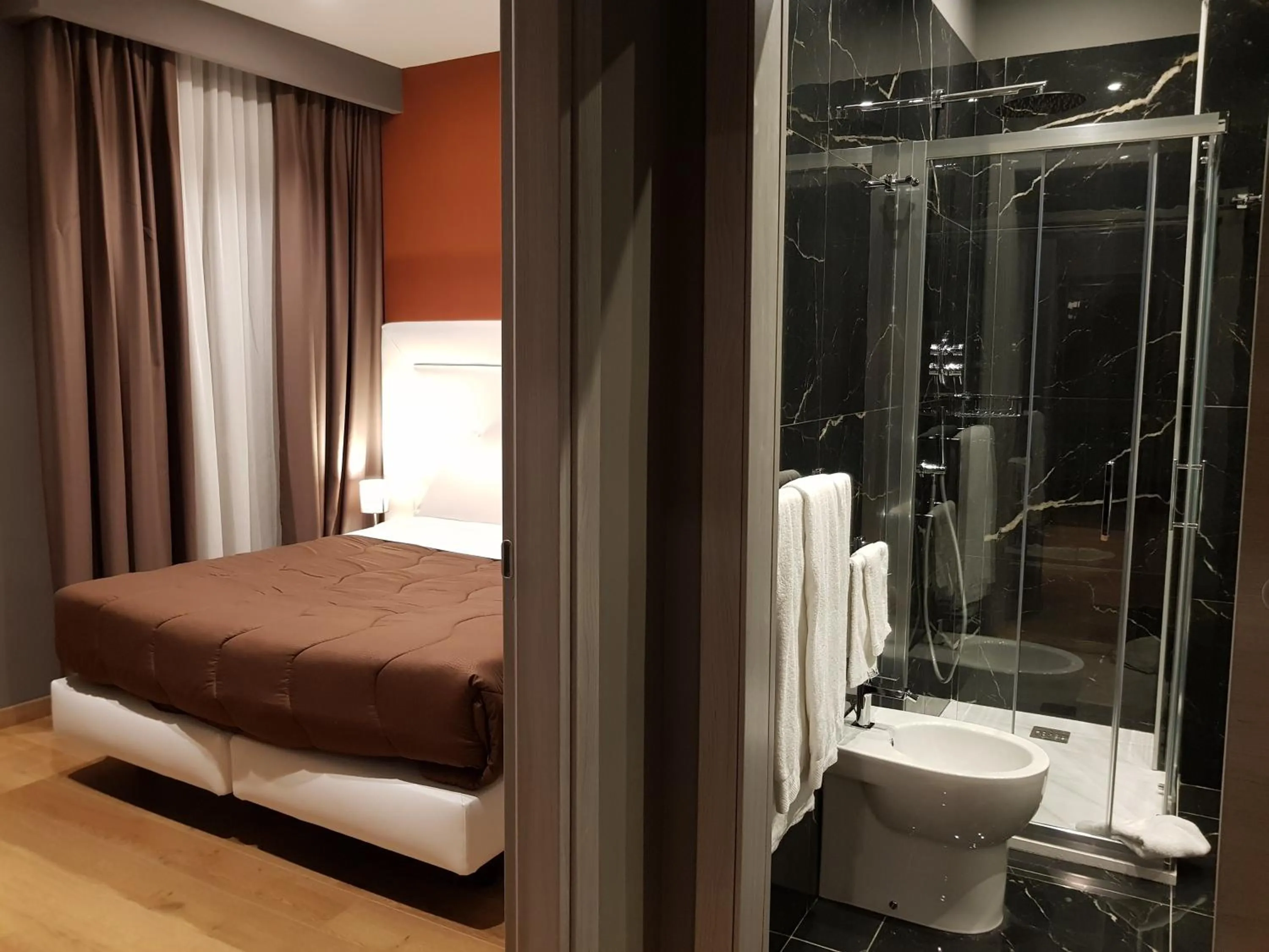 Bedroom in Hotel Europa Art Caserta