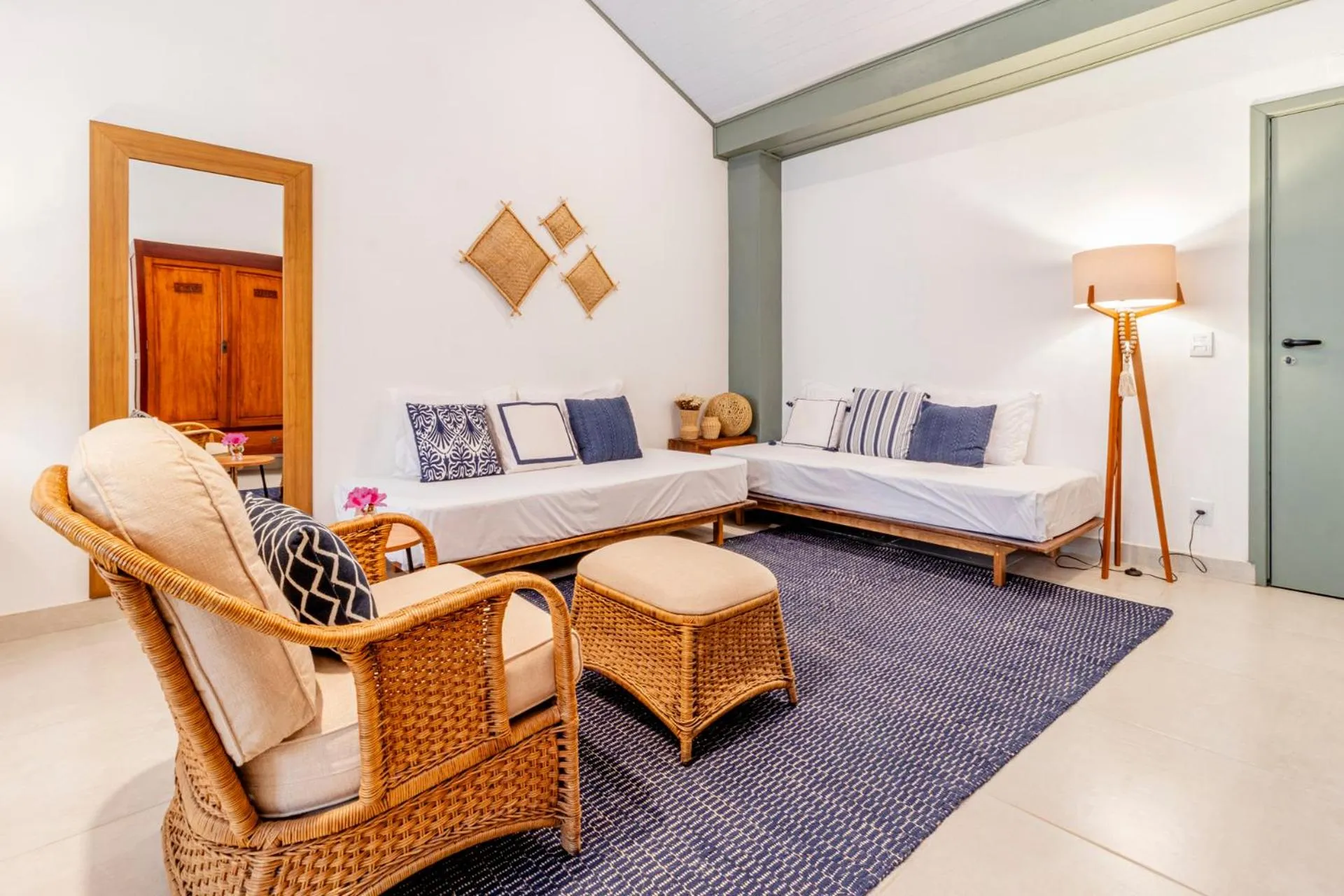 Living room, Bed in Limoeiro da Concórdia Hotel Fazenda de Charme