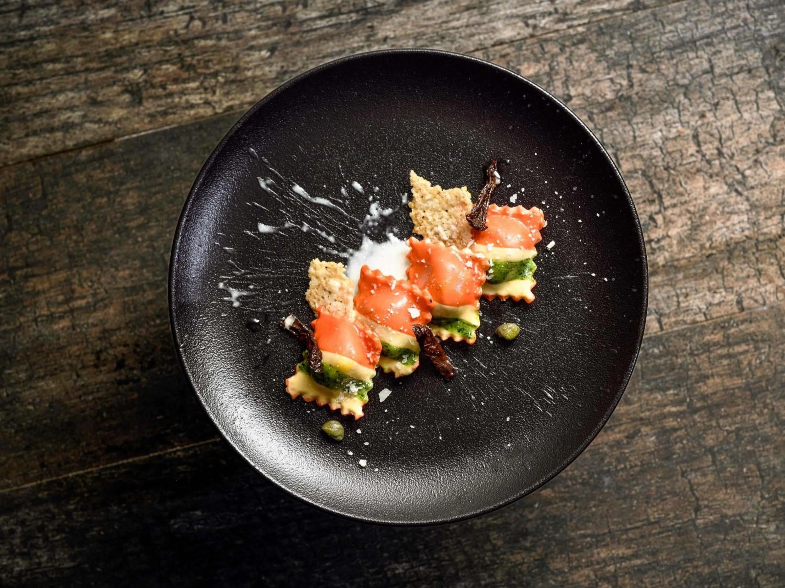 Restaurant/places to eat in Mövenpick Hotel Karachi