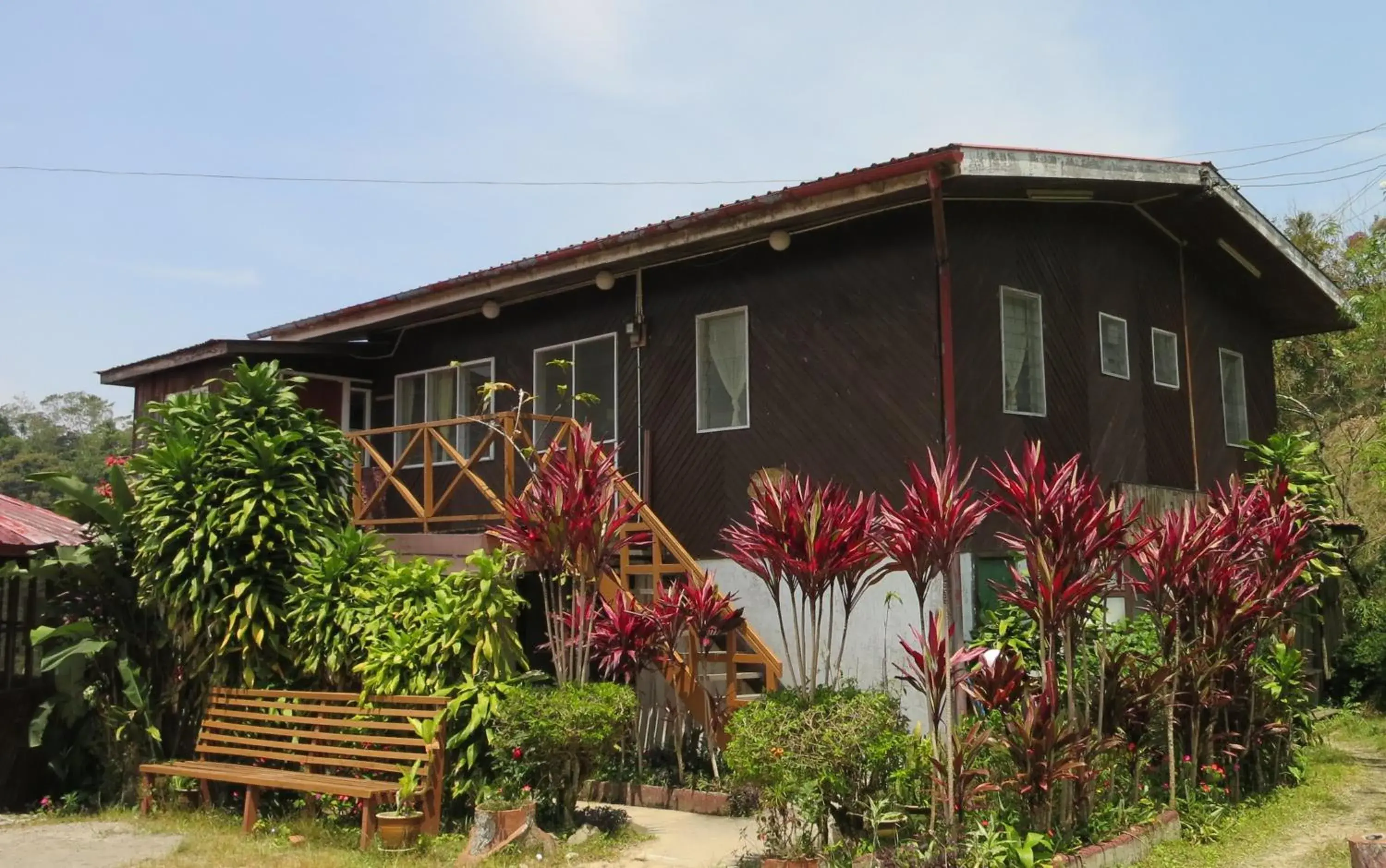 Three-Bedroom Apartment in Mile 36 Lodge Three-Bedroom Apartment in Mile 36 Lodge