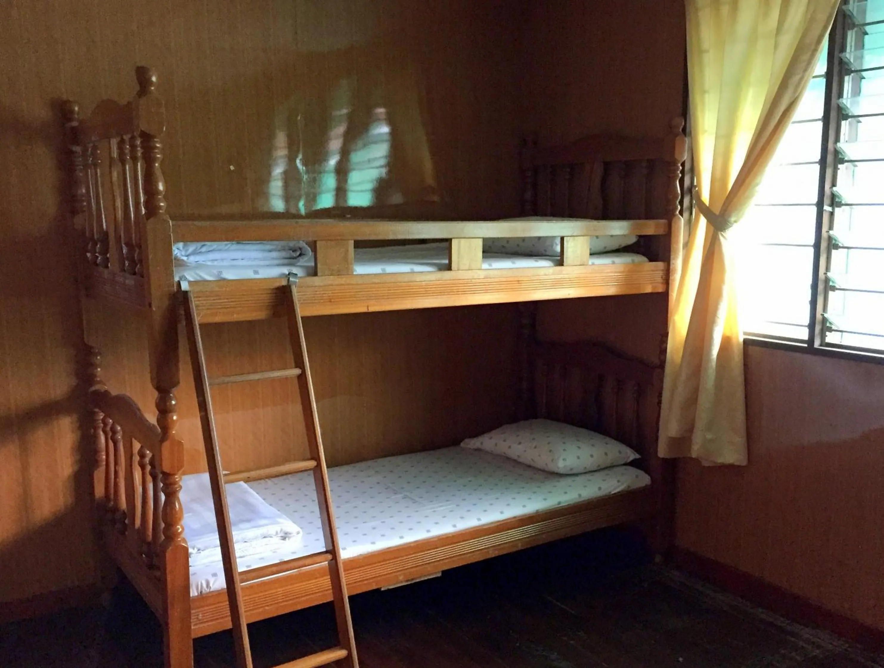 Day, Bed in Mile 36 Lodge