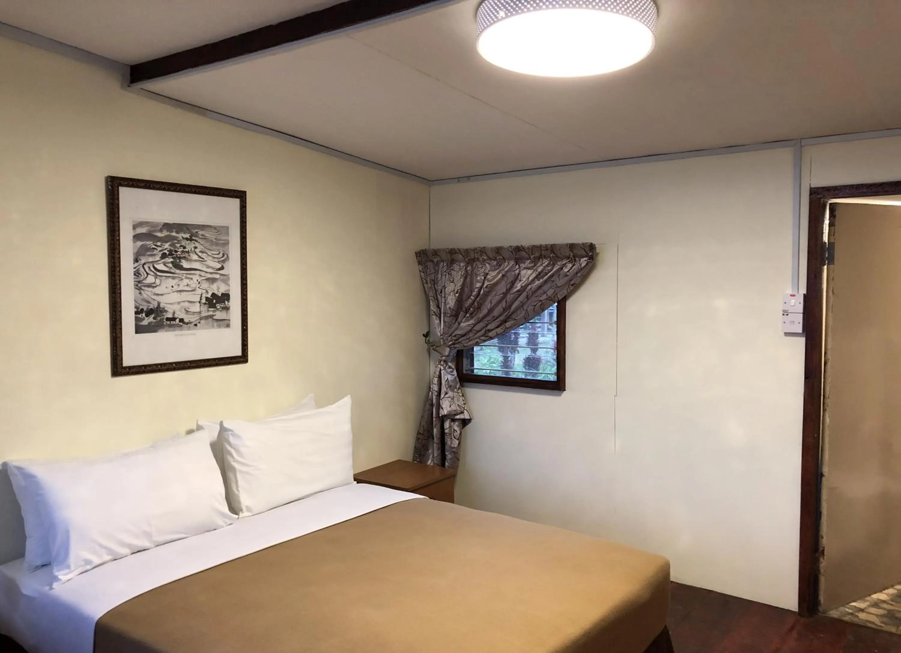 Bedroom, Bed in Mile 36 Lodge