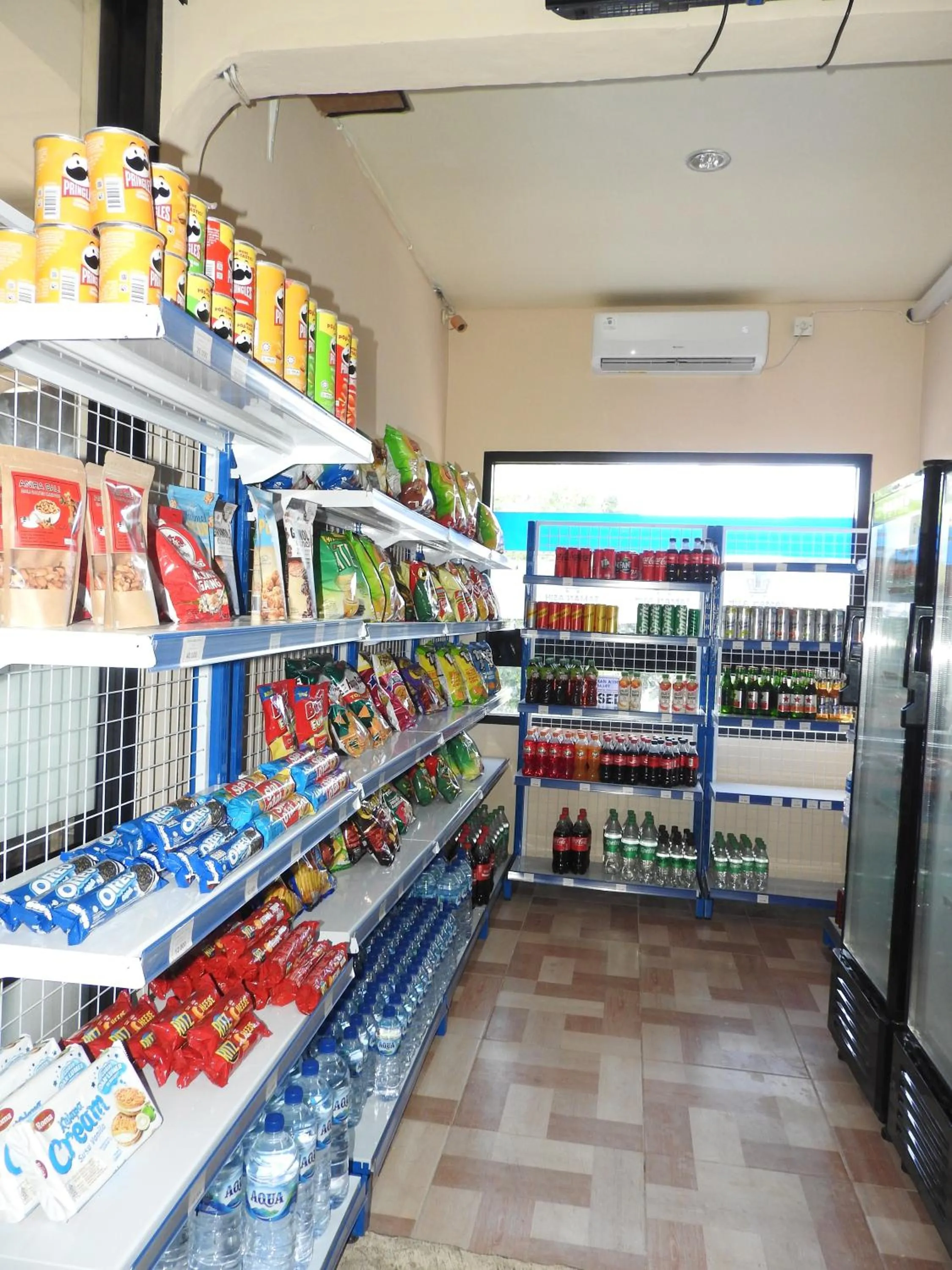 Supermarket/grocery shop in Taman Asih Bingin Homestay