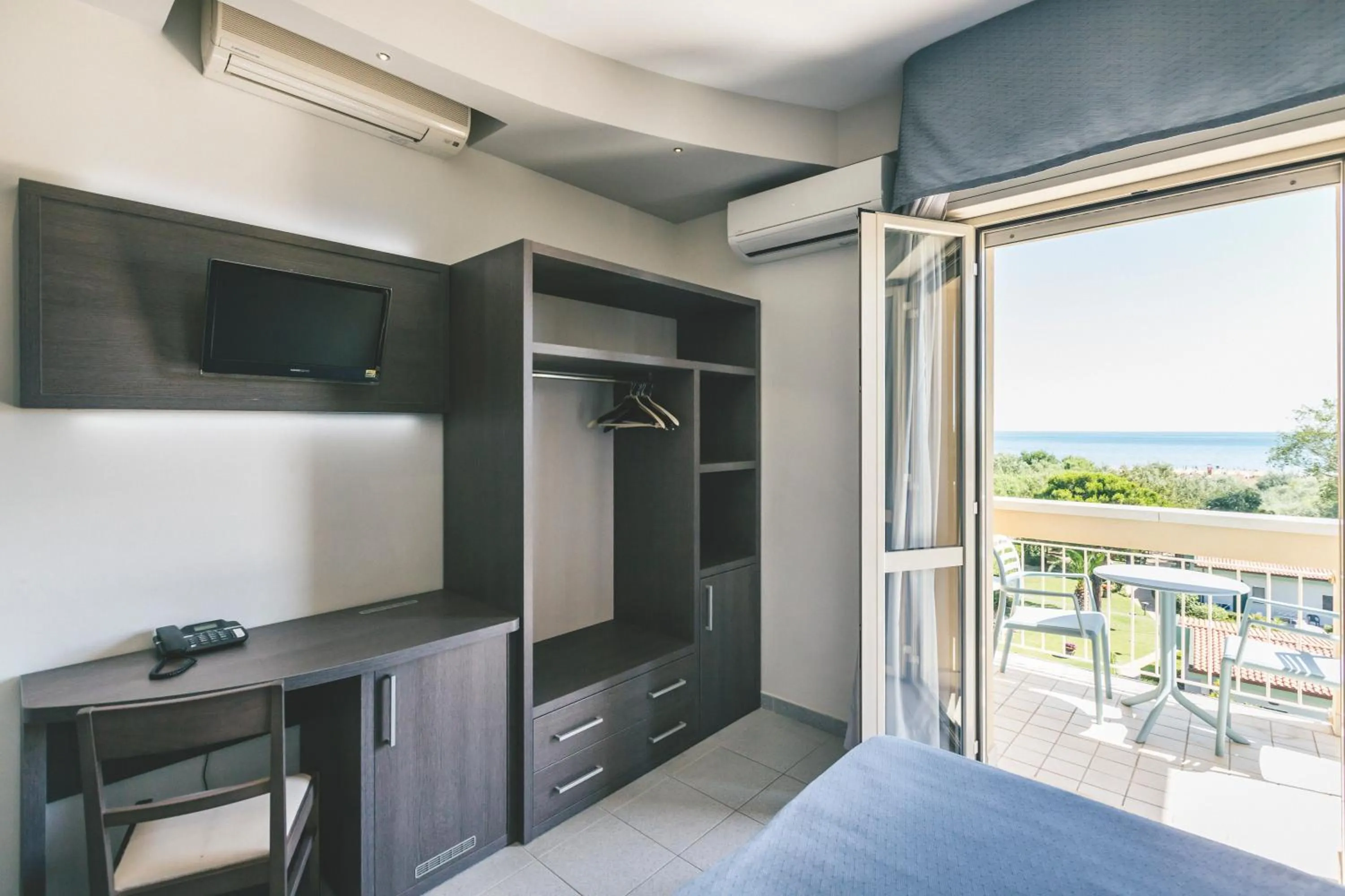 Photo of the whole room in Hotel Acquario