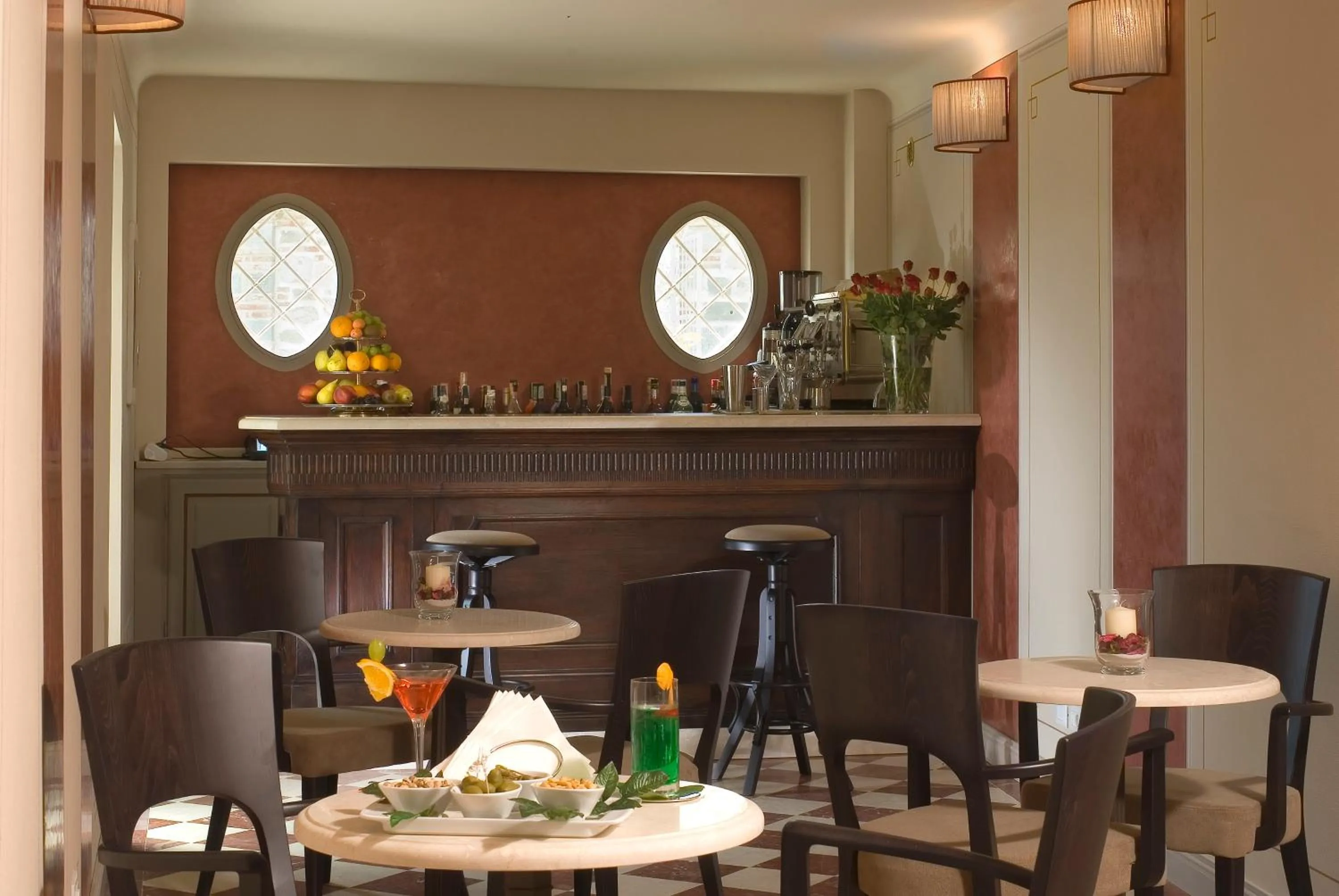 Communal lounge/ TV room in Villa la Borghetta Spa Resort